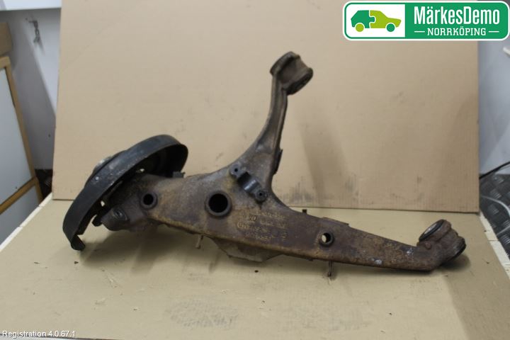 Volkswagen VW TRANSP/CARAVELLE (T5) 04-15 Bärarm Bak Höger