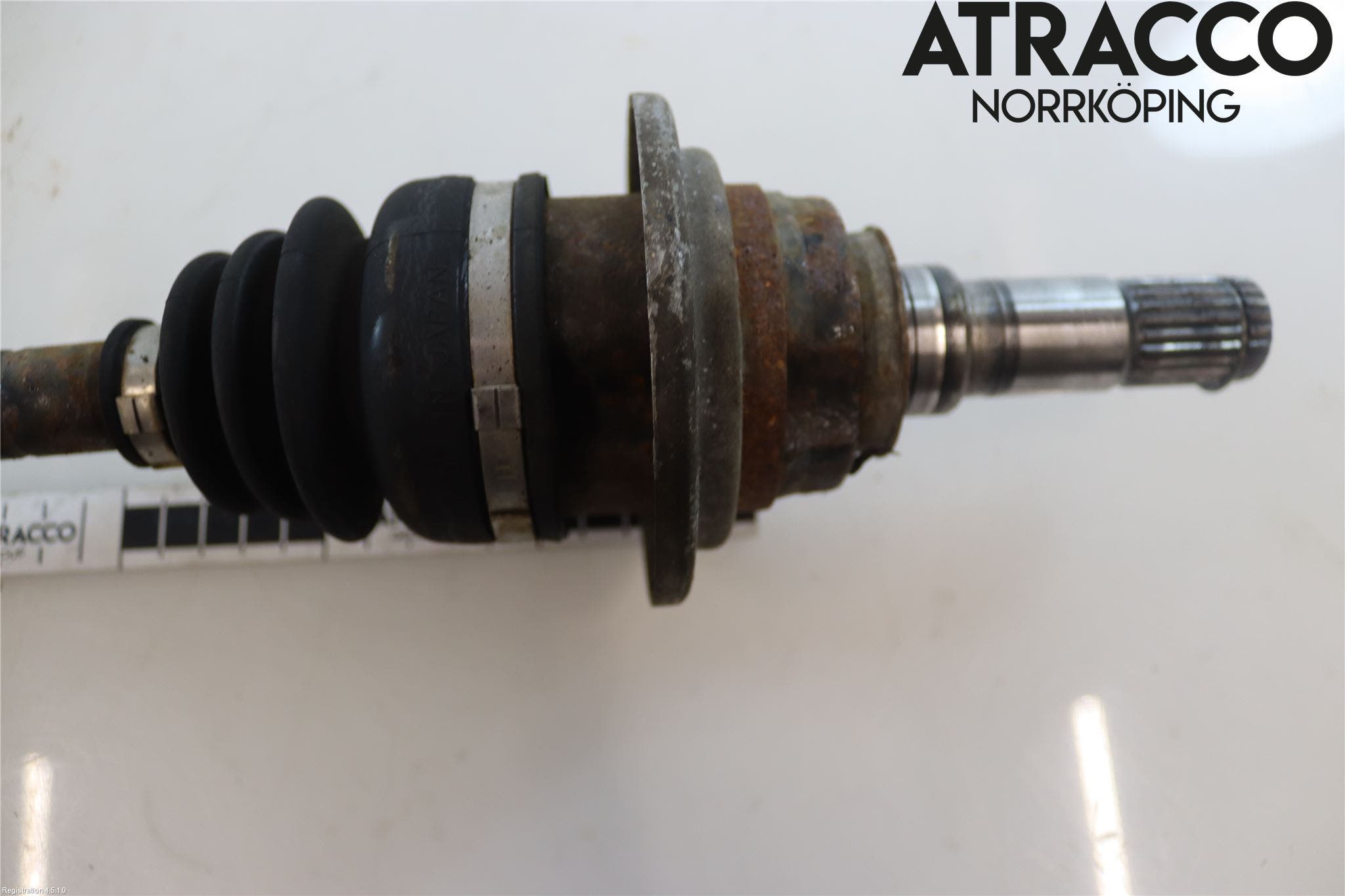 Mazda CX-5 17- Drivaxel Bak Höger