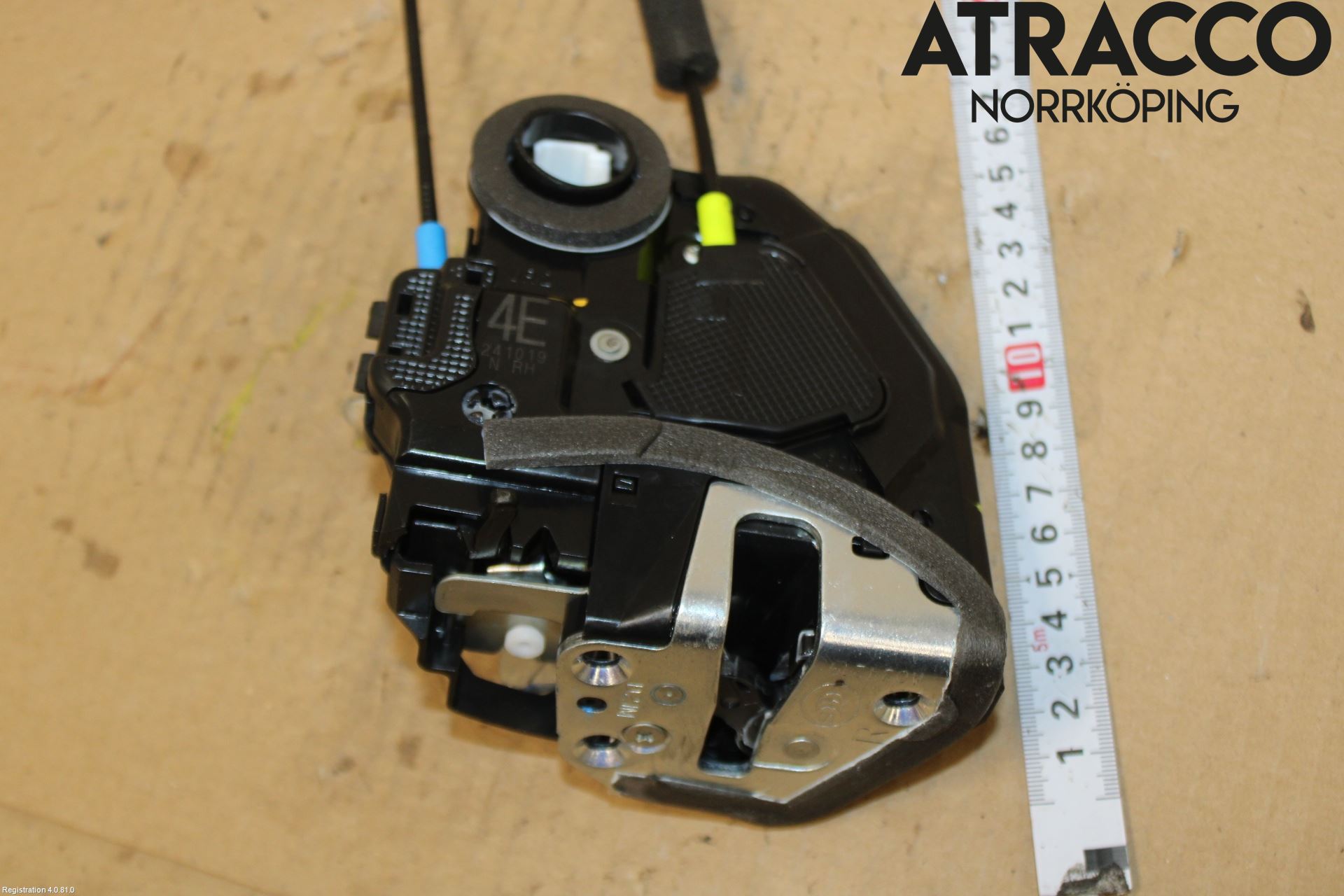 Toyota COROLLA 19- Låskista-Dörrlås