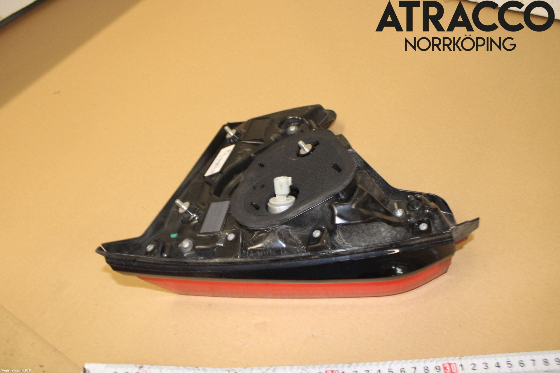 Toyota C-HR 16-23 Bakljus Lucka Vä