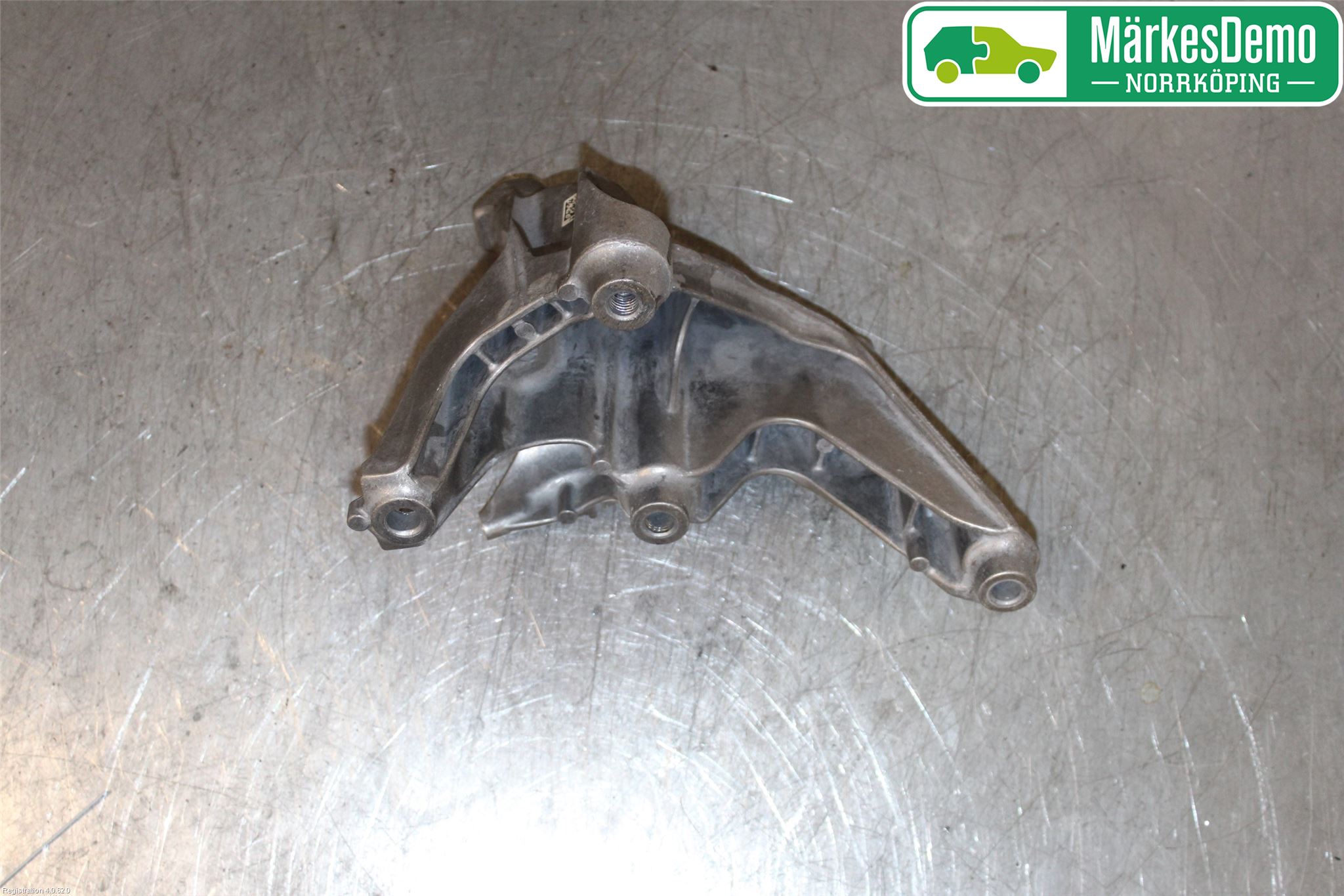 Audi A4/S4 B9 16-19 Motorfäste