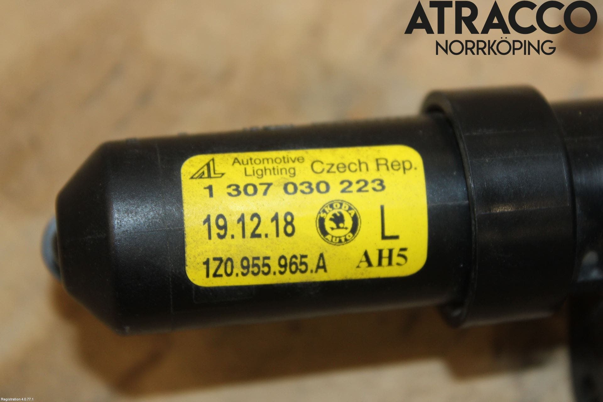 Skoda OCTAVIA (1Z) 05-13 Spolarmunstycke Strålkastare