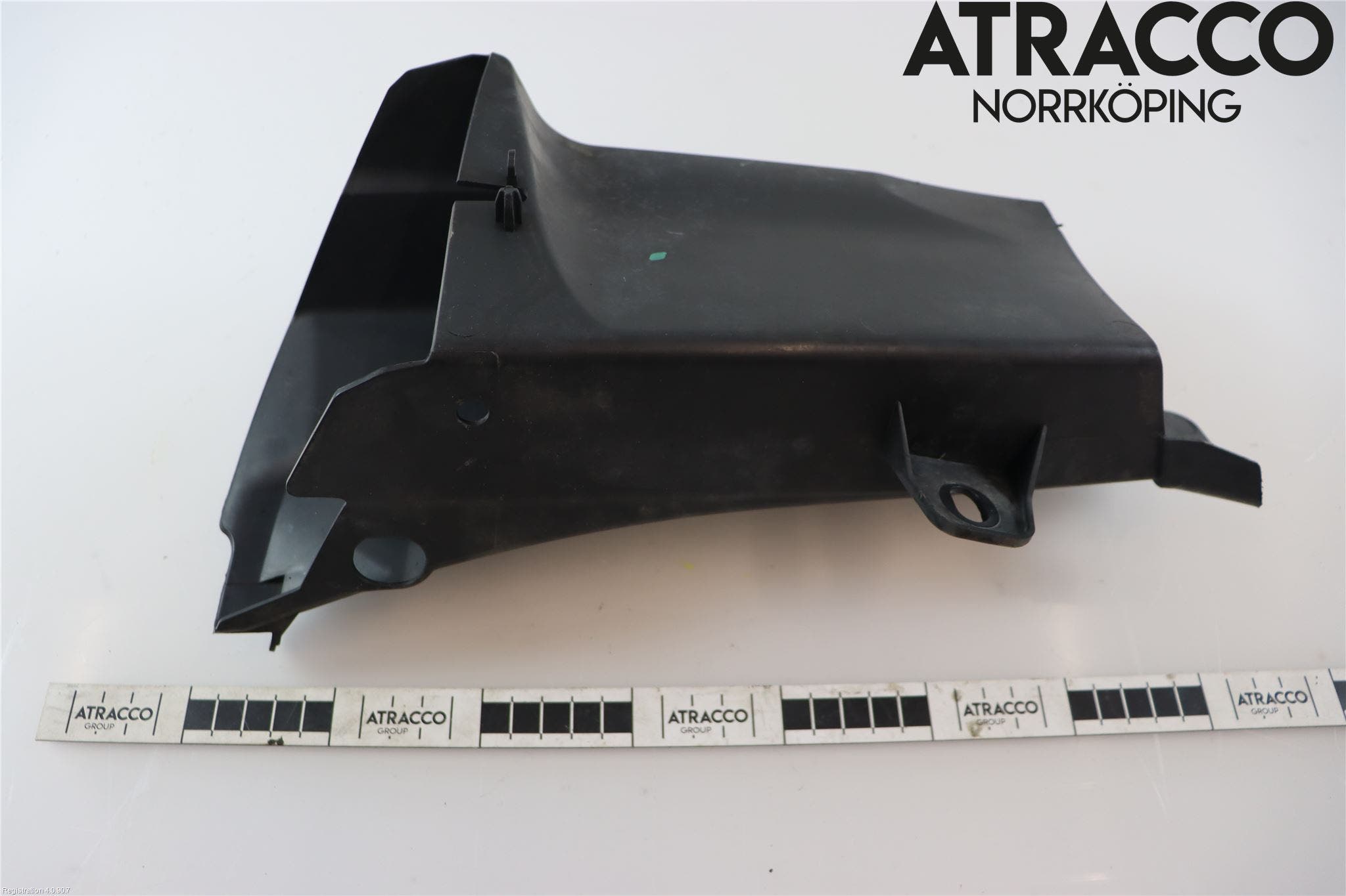 BMW 5 F10/F11/F18 09-17 Deflektor Plåt-Plast Kylning