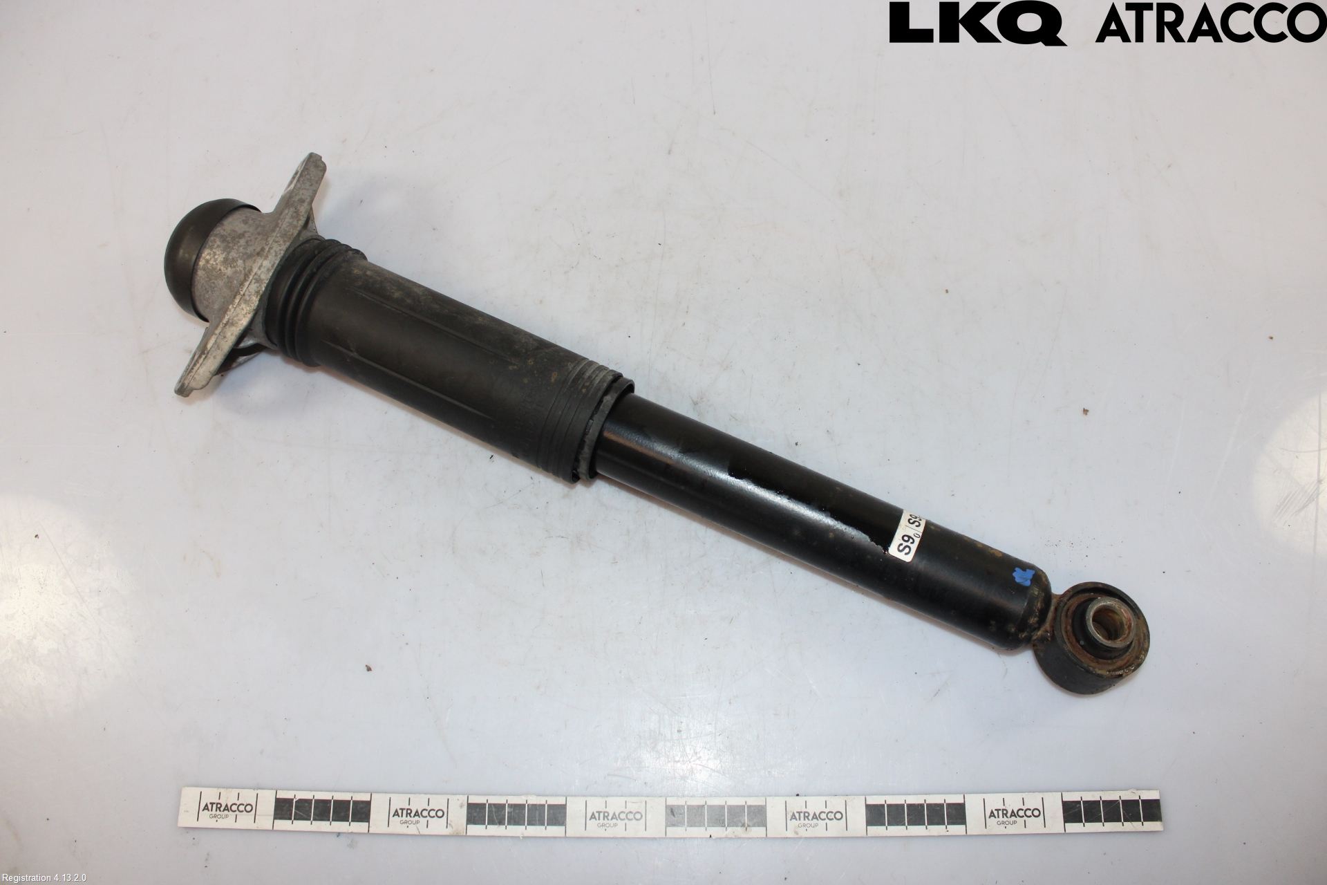 Toyota COROLLA 19- Stötdämpare Bak
