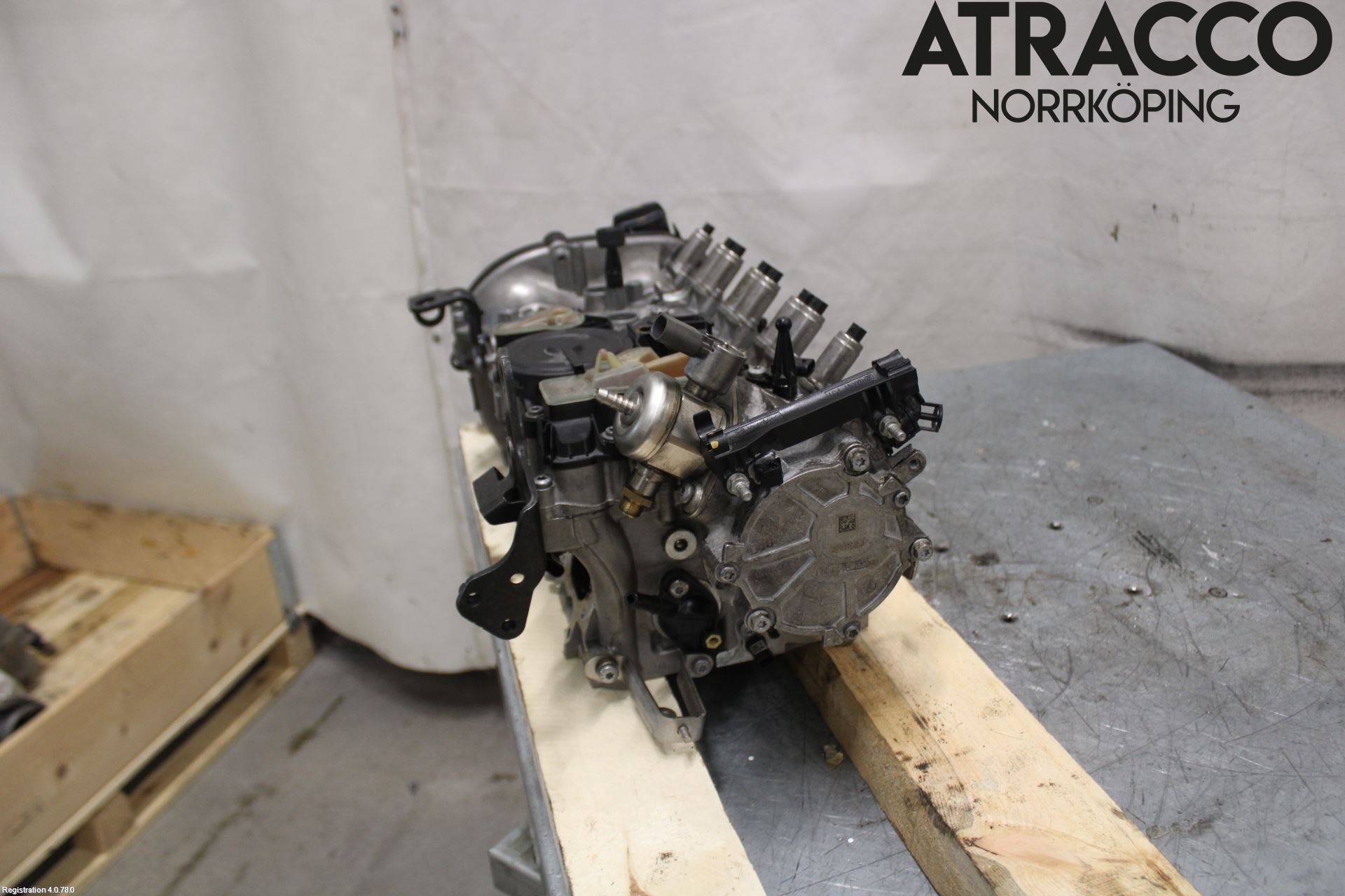 Audi A6 F2/C8 19- Topplock Bensin