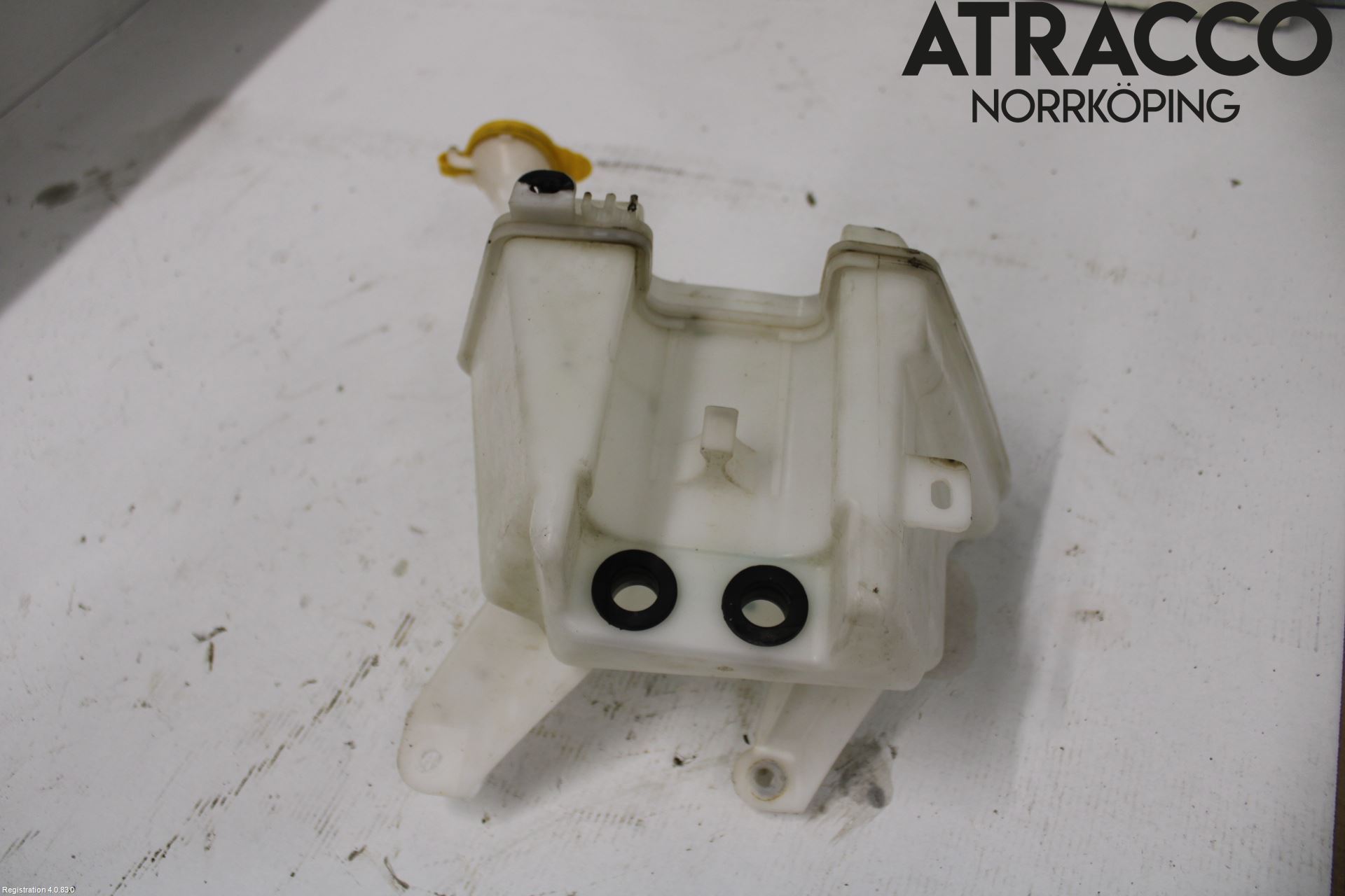 Toyota YARIS XP130 15-20 Spolartank Vindruta