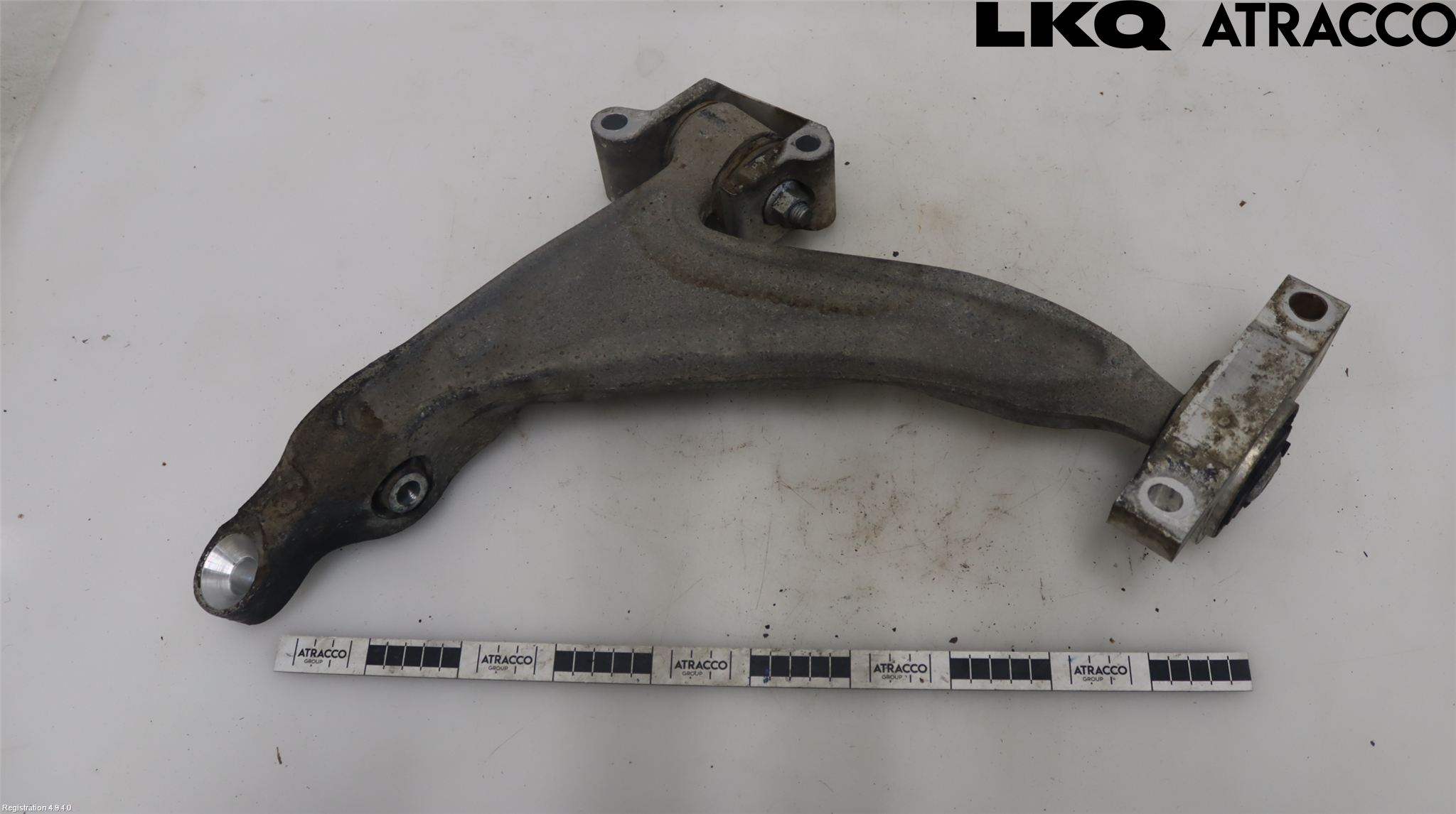 Volvo V90 17->> Bärarm Fram Undre Hö