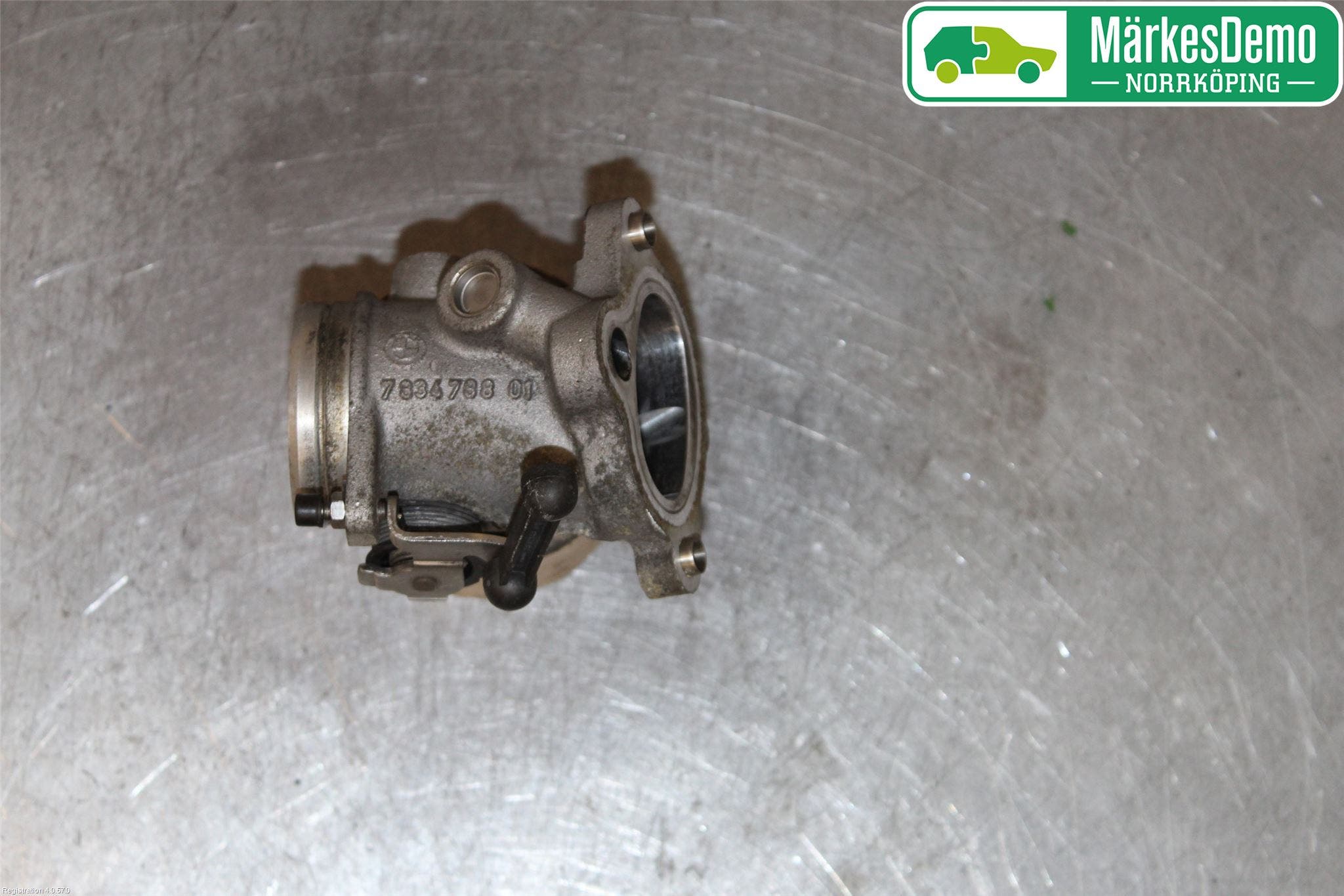 BMW 5 E60/61 Sed/Tou 02-10 Injspjällhus