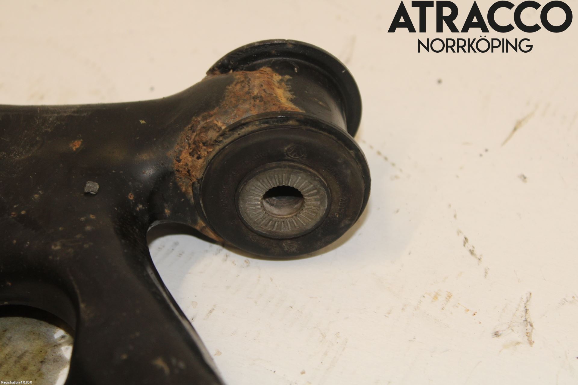 Seat ATECA 16->> Bärarm Fram Undre Hö