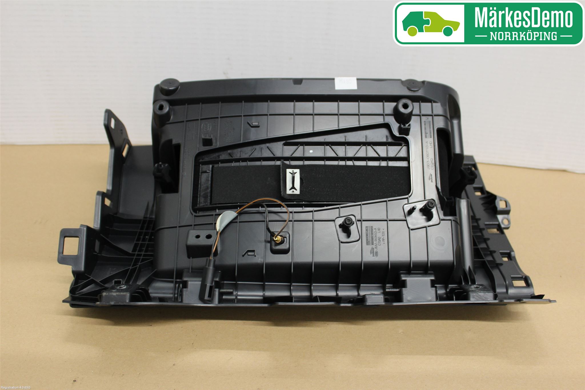 Jaguar I-PACE 18- Handskfack