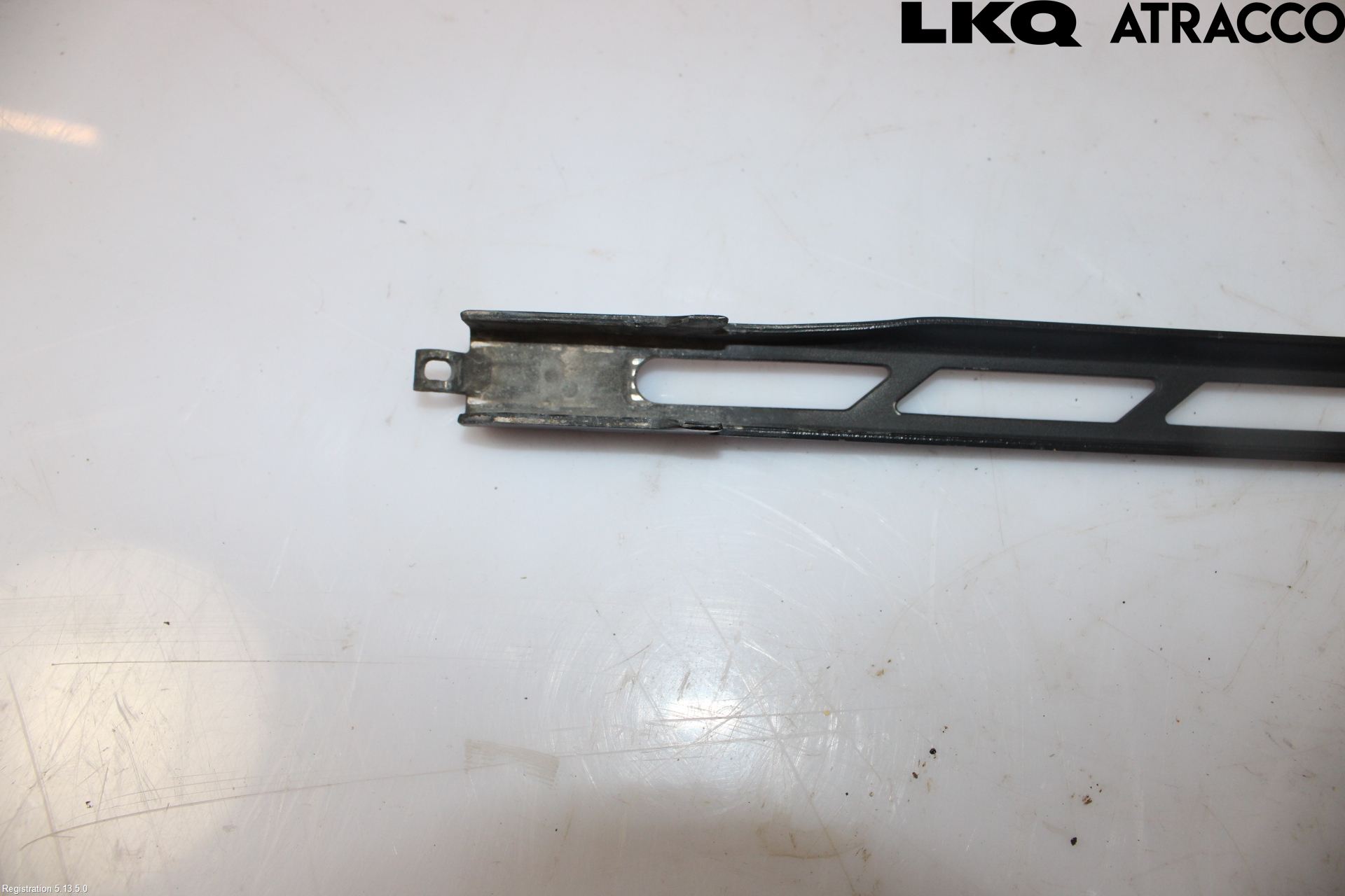 Audi A3/S3 05-13 Torkararm Armar Vindruta