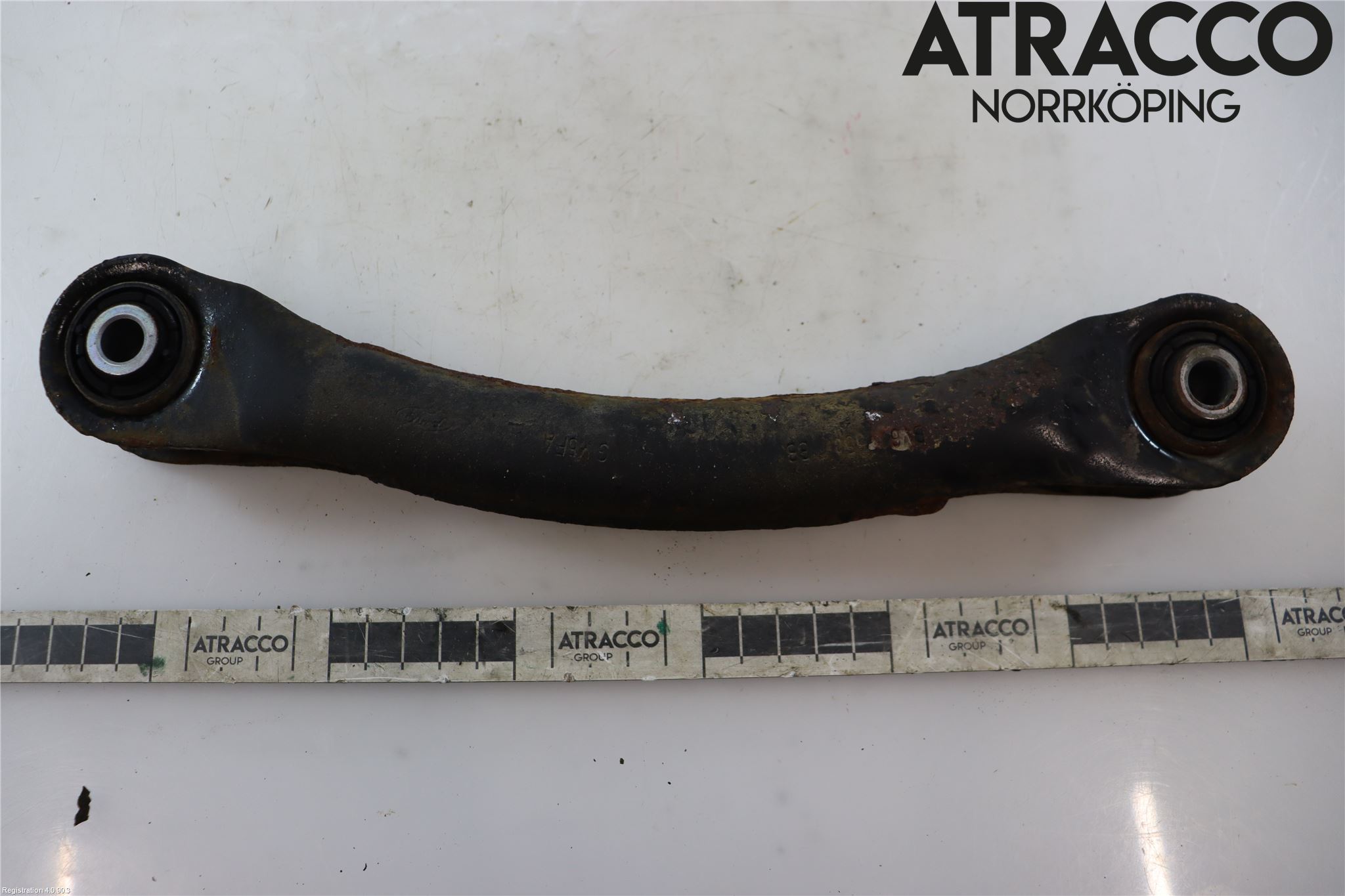 Ford FOCUS 15-18 Bärarm Bak Höger