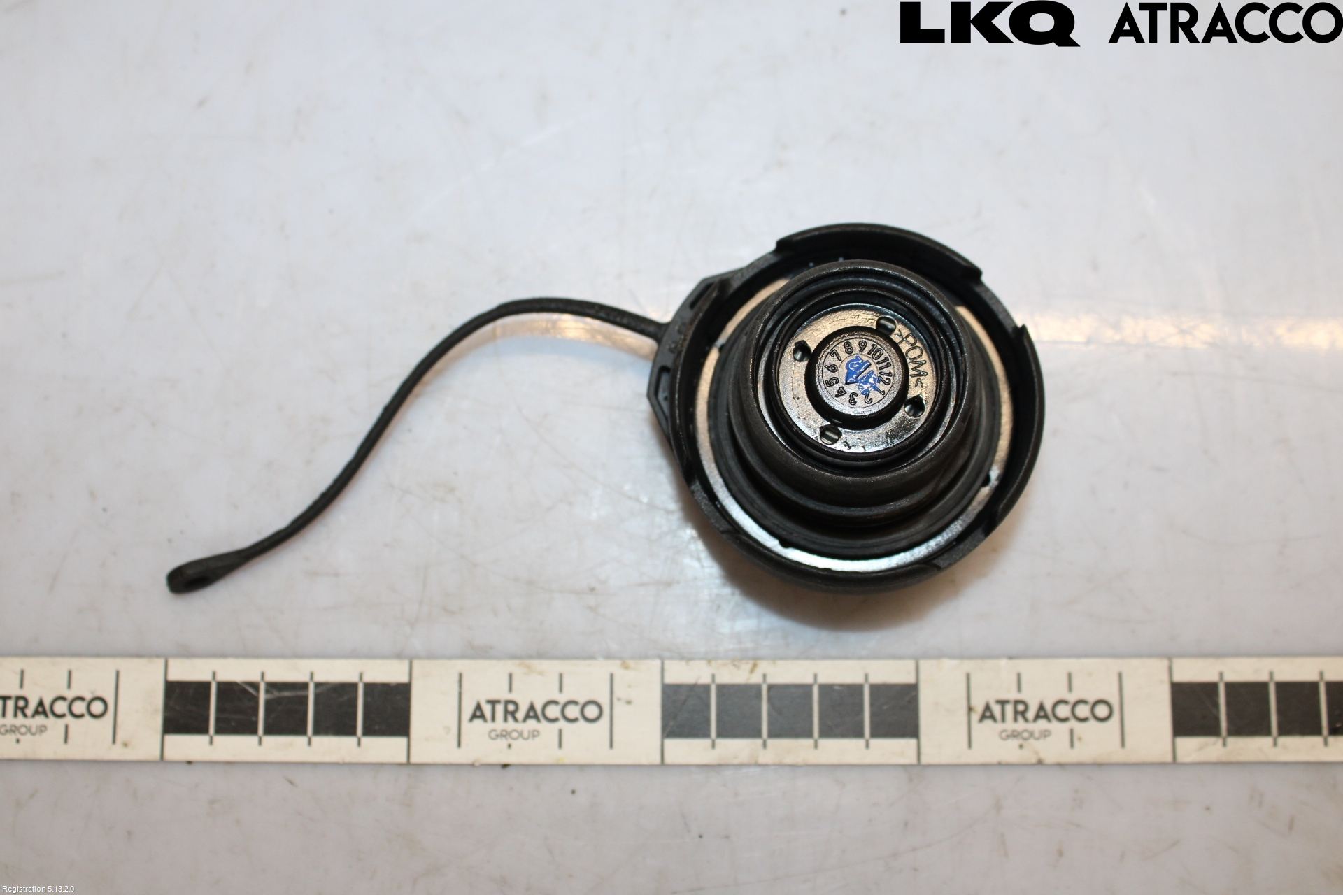 Volkswagen VW AMAROK 2H 10-22 Bränsletankslock