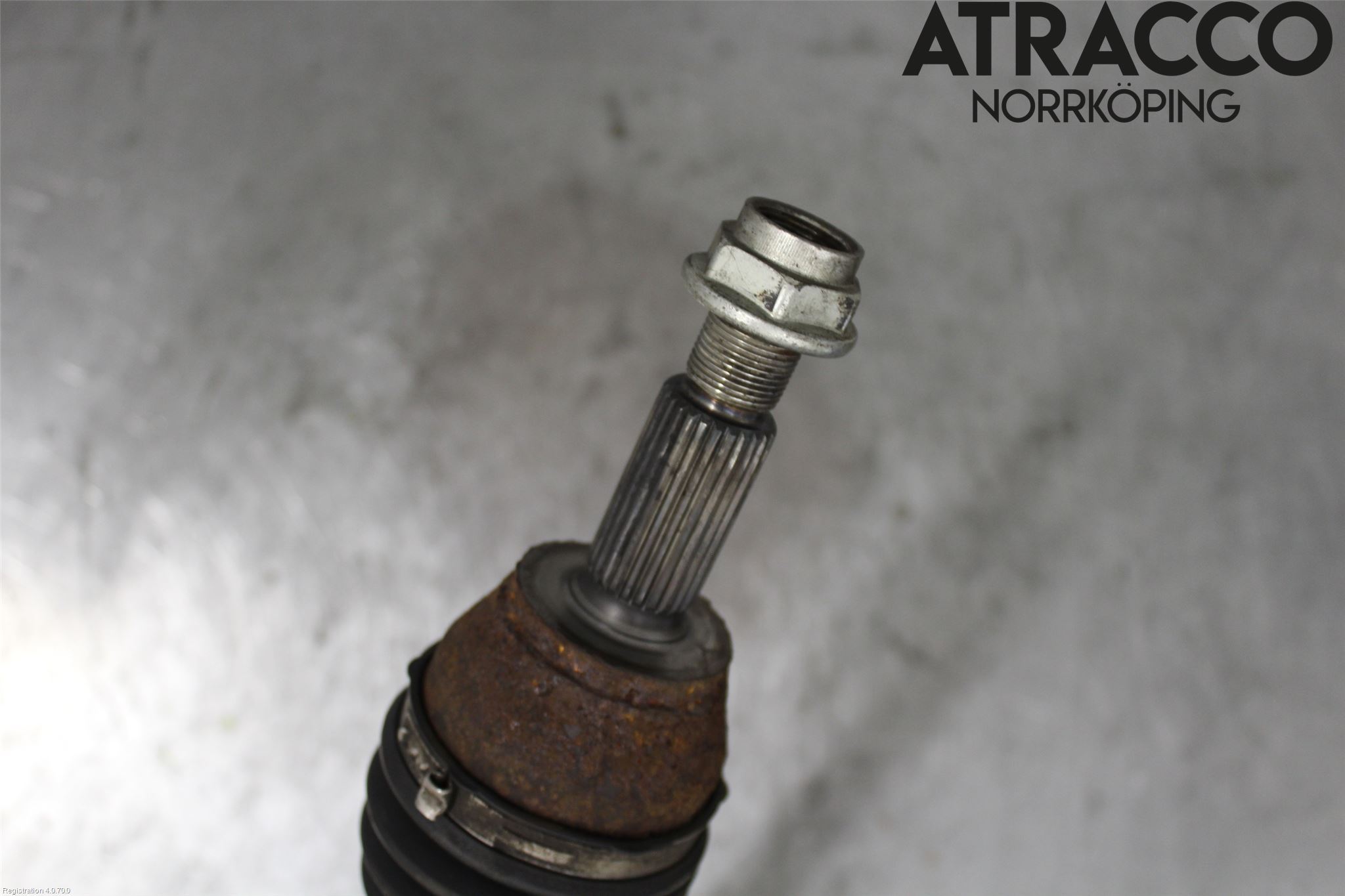 Ford FIESTA 13-17 Drivaxel Fram Vänster
