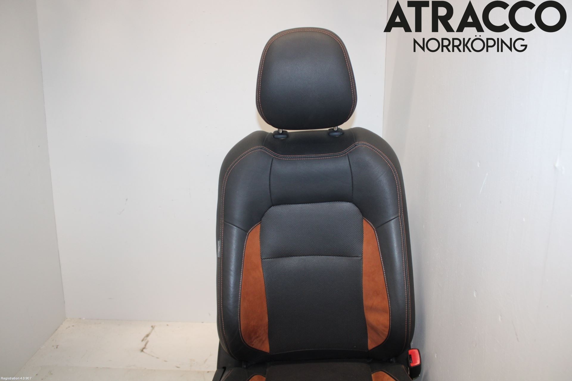 Toyota AVENSIS 16-18 Inredning Stol Fram Hö