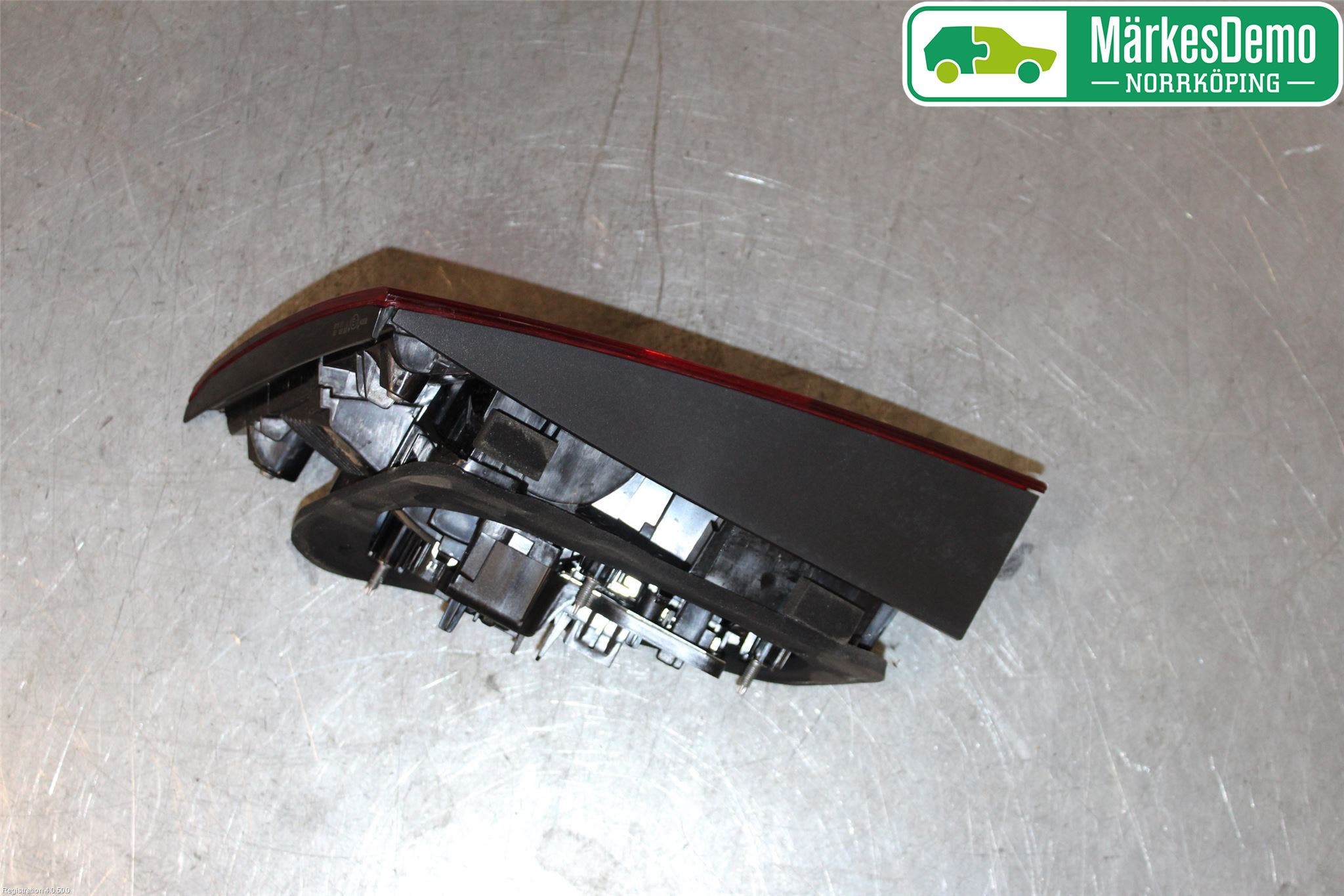 Audi A3/S3 8V 13-20 Bakljus Lucka Vä