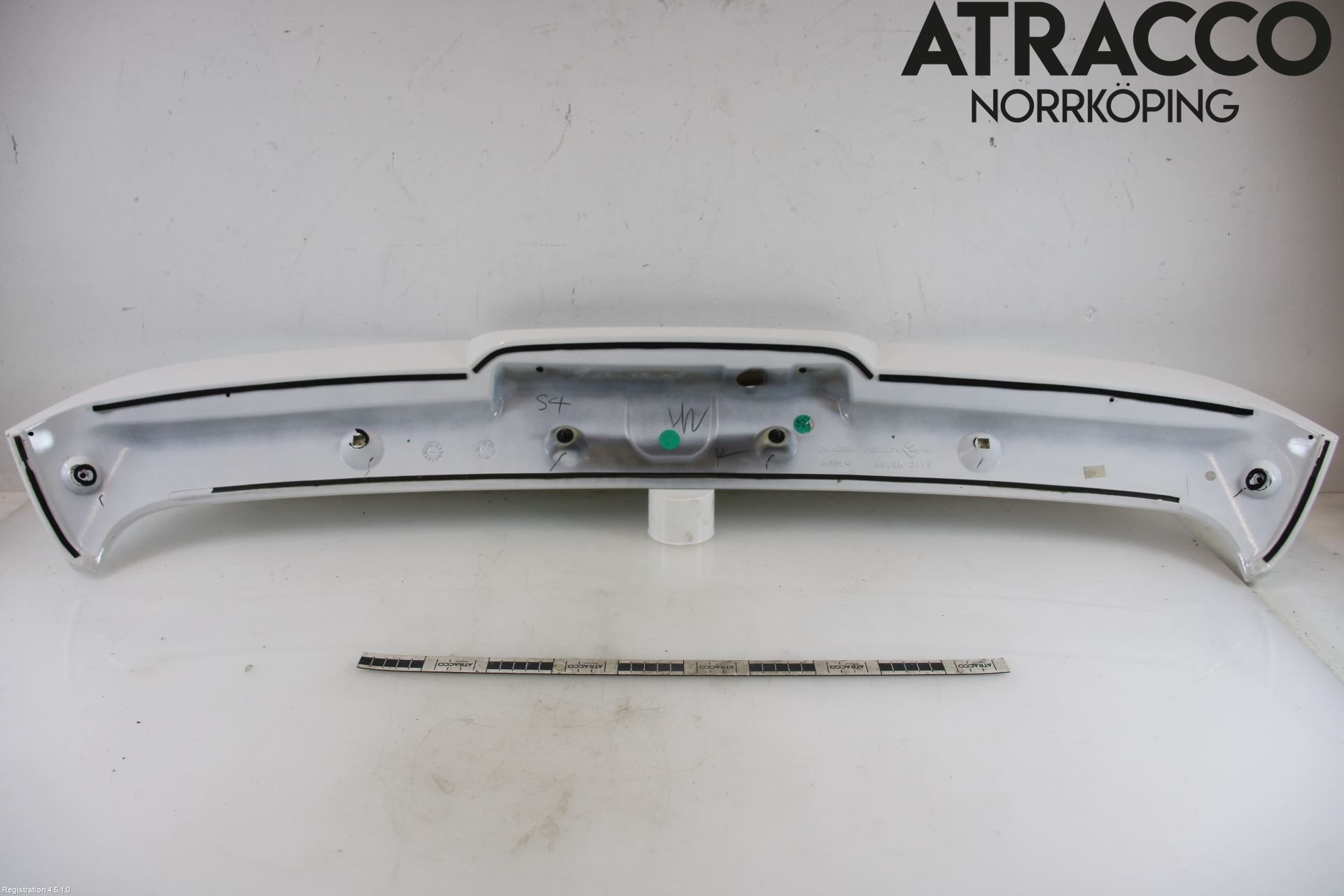 MG ZS EV 20- Spoiler Baklucka