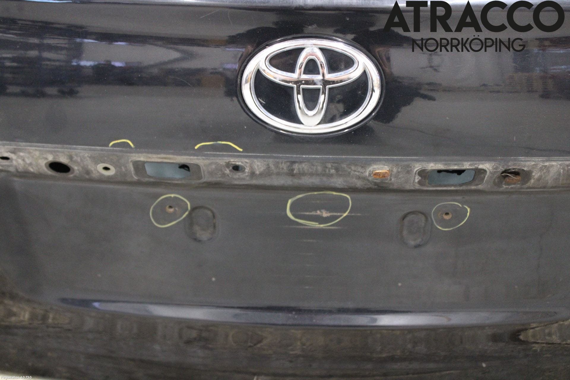 Toyota AVENSIS 03-06 Baklucka Kombi