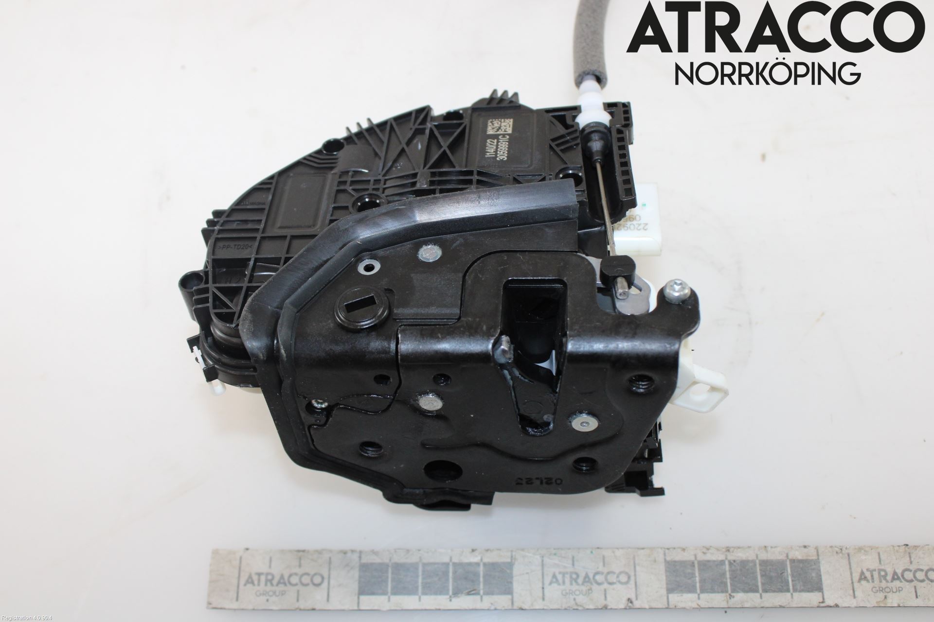 Audi A4/S4 B9 20- Låskista-Dörrlås