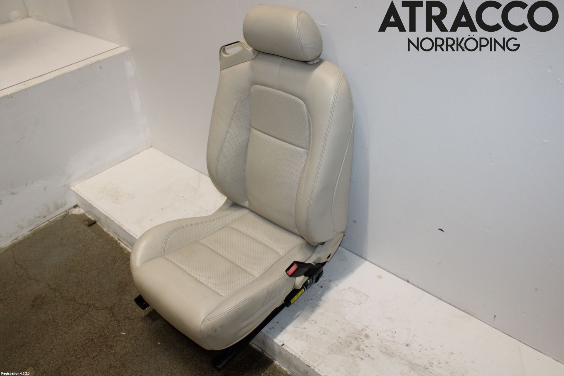 Jaguar XK/XKR 06-14 Inredning Stol Fram Hö