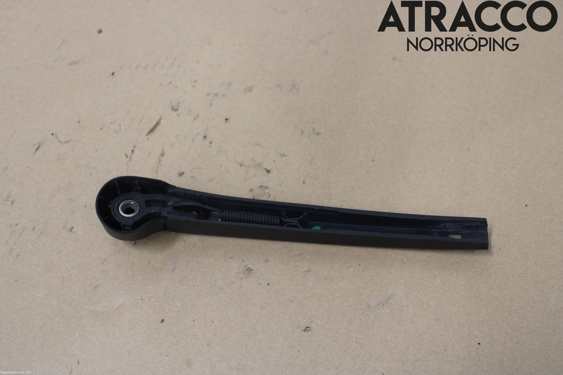 Volkswagen VW POLO VI 18->> Torkararm-Bakruta