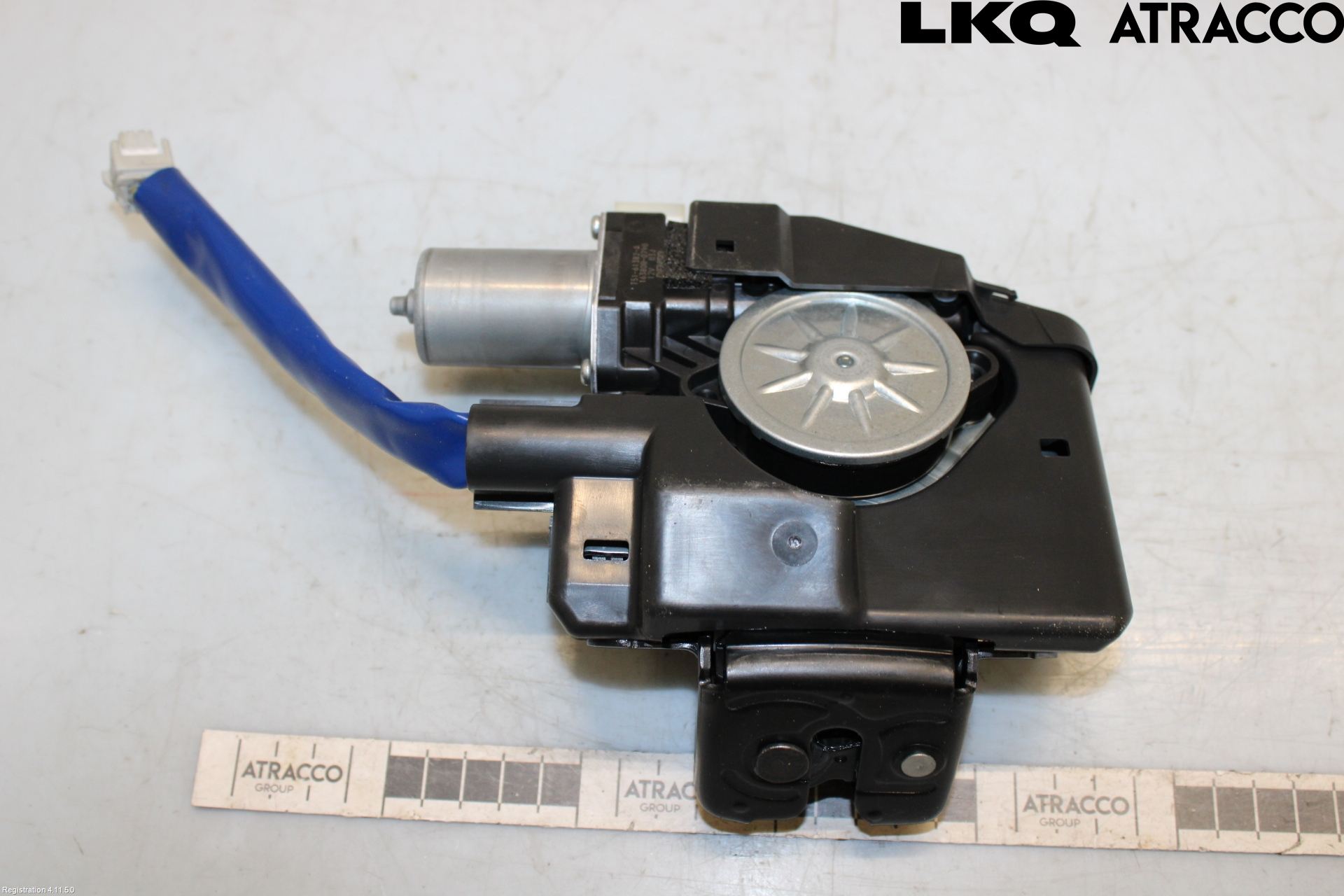 Toyota RAV4 19- Låskista Baklucka