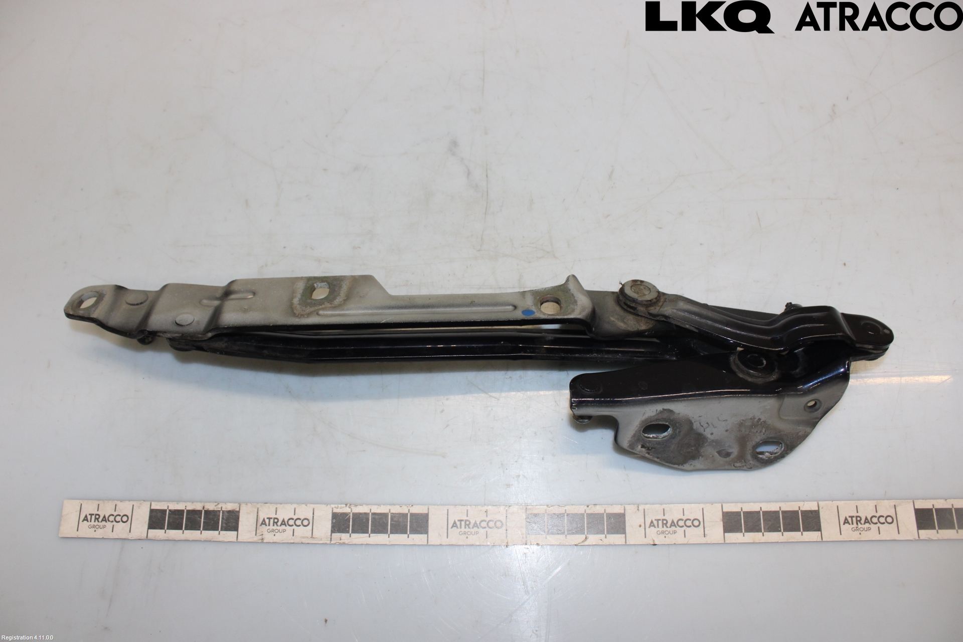 Audi A8/S8 4D 94-02 Bakluckegångjärn Vä