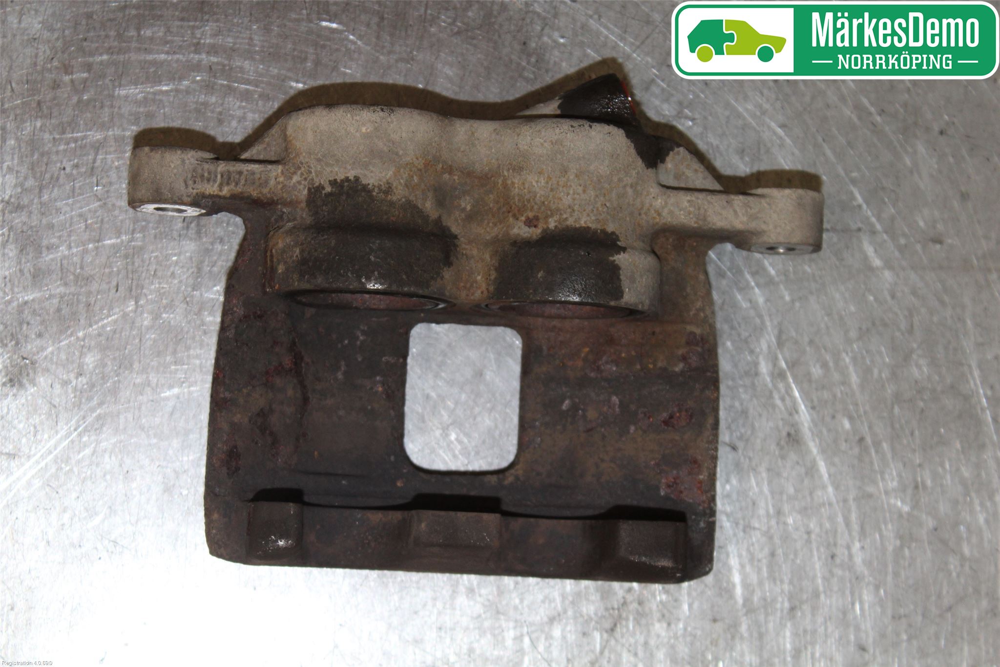 Volkswagen VW AMAROK 2H 10-22 Bromsok Fram Höger