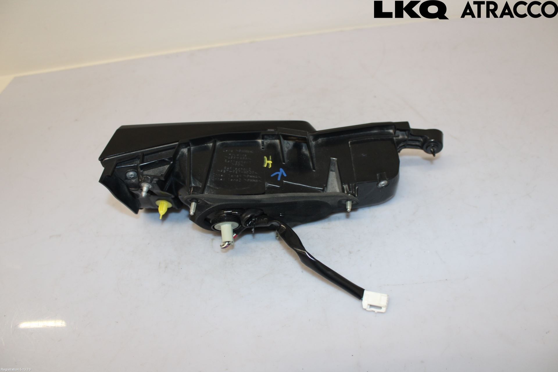 Lexus NX 300h 15-21 Bakljus Lucka Hö