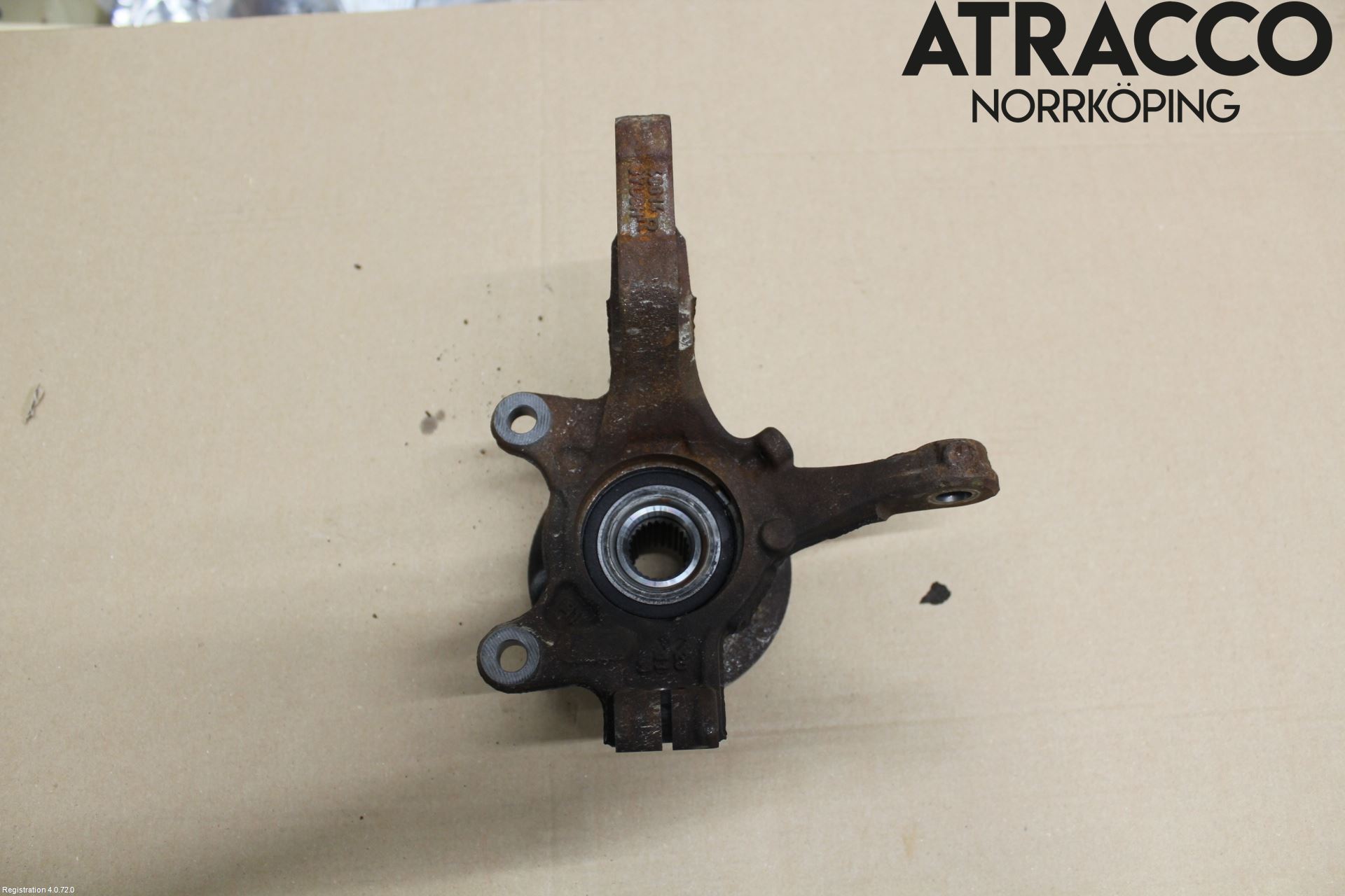 Nissan NOTE E12 14-20 Styrspindel Lagerhus Hö