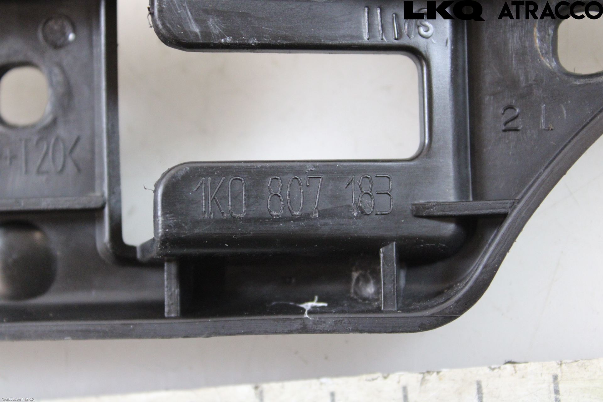Volkswagen VW GOLF V 04-09 Stötfångarfäste Fram Vä