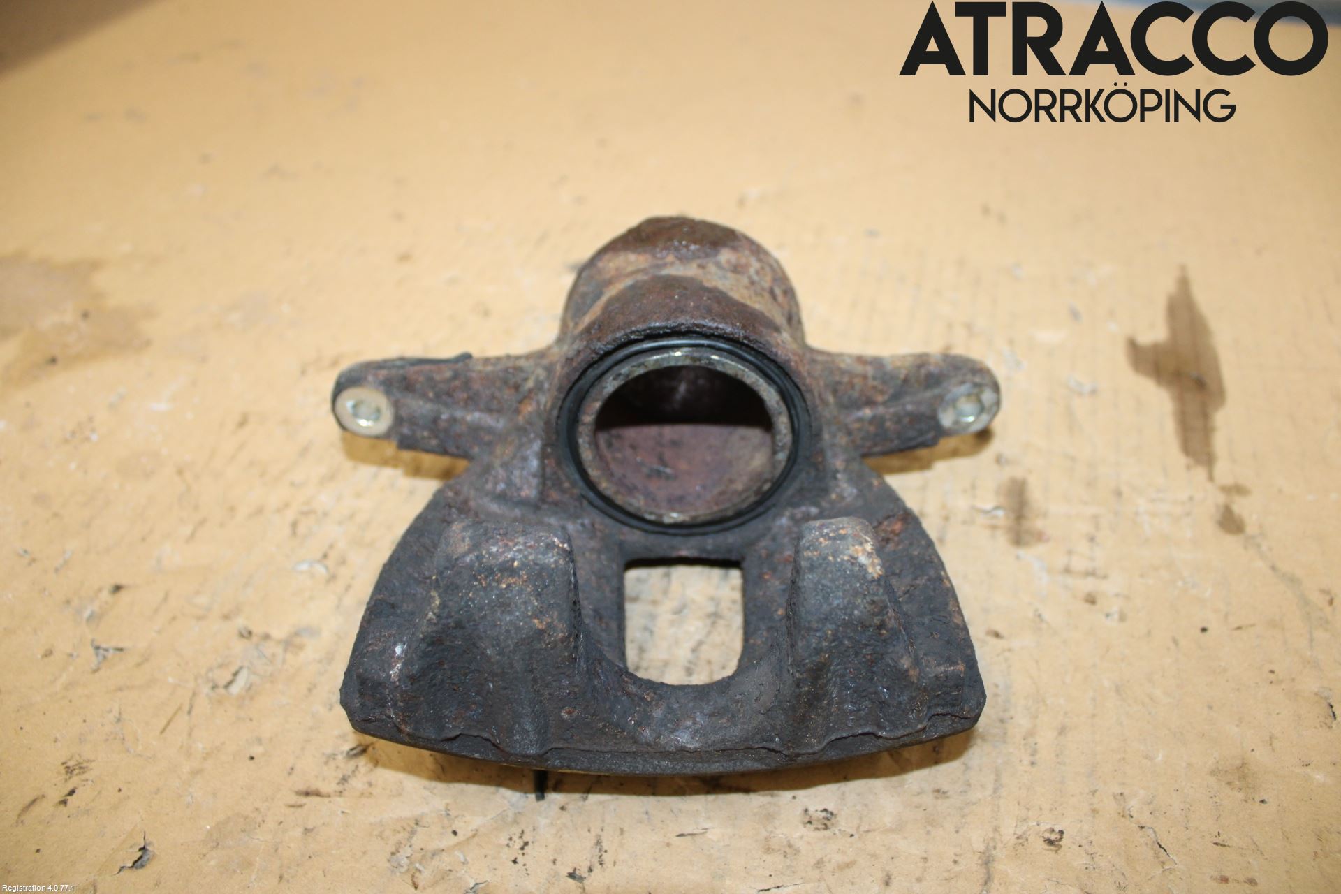 Toyota AVENSIS 03-06 Bromsok Fram Vänster