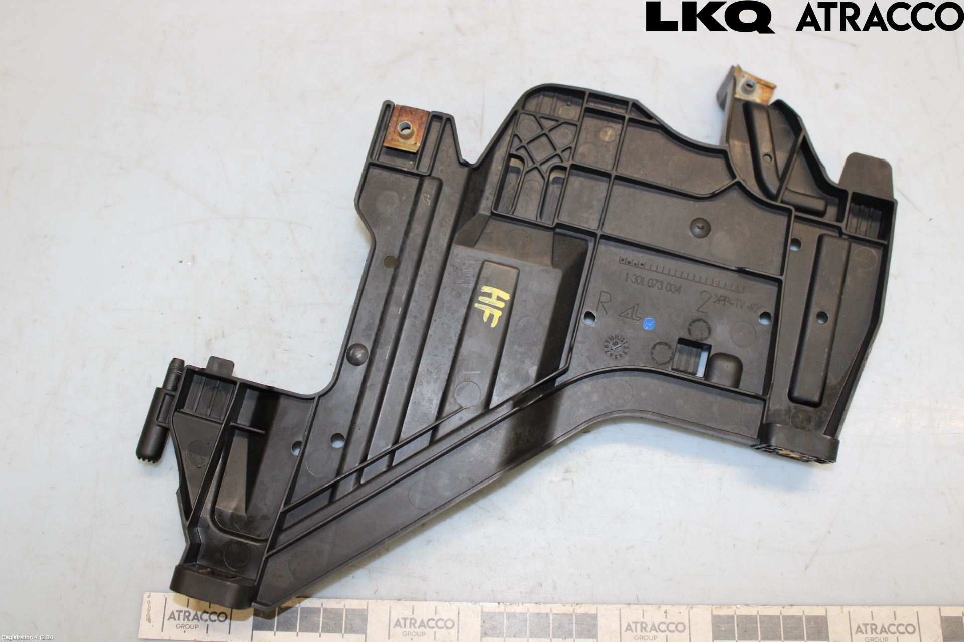 Audi A4/S4 08-11 Strålkast Fästsarg