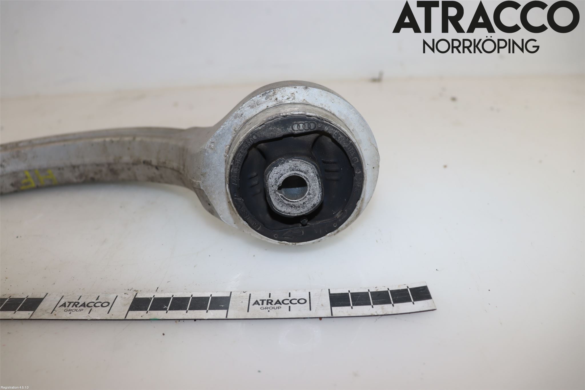 Audi A4/S4 B9 20- Bärarm Fram Övre Hö