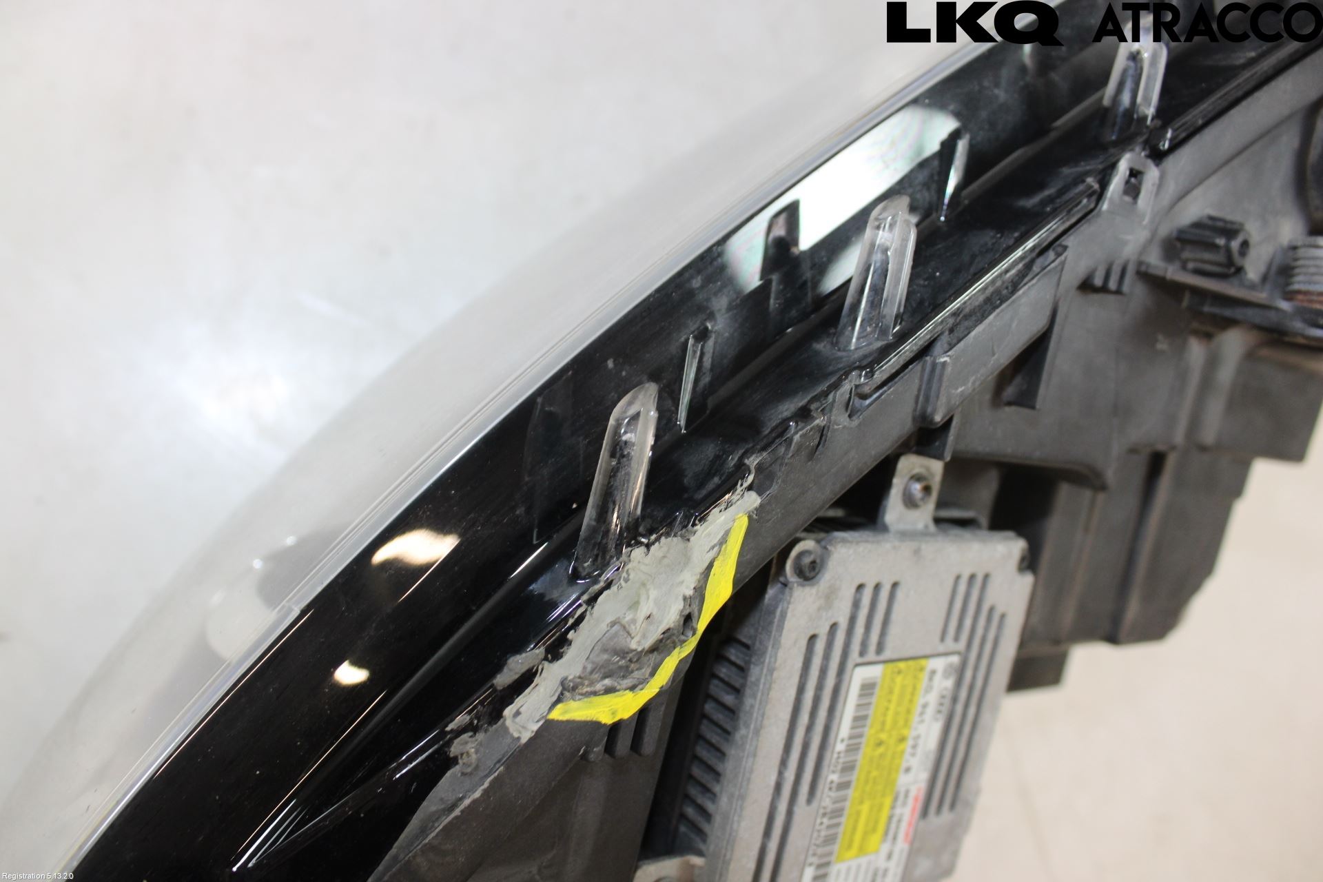 Volkswagen VW PASSAT 11-14 Strålkastare Höger