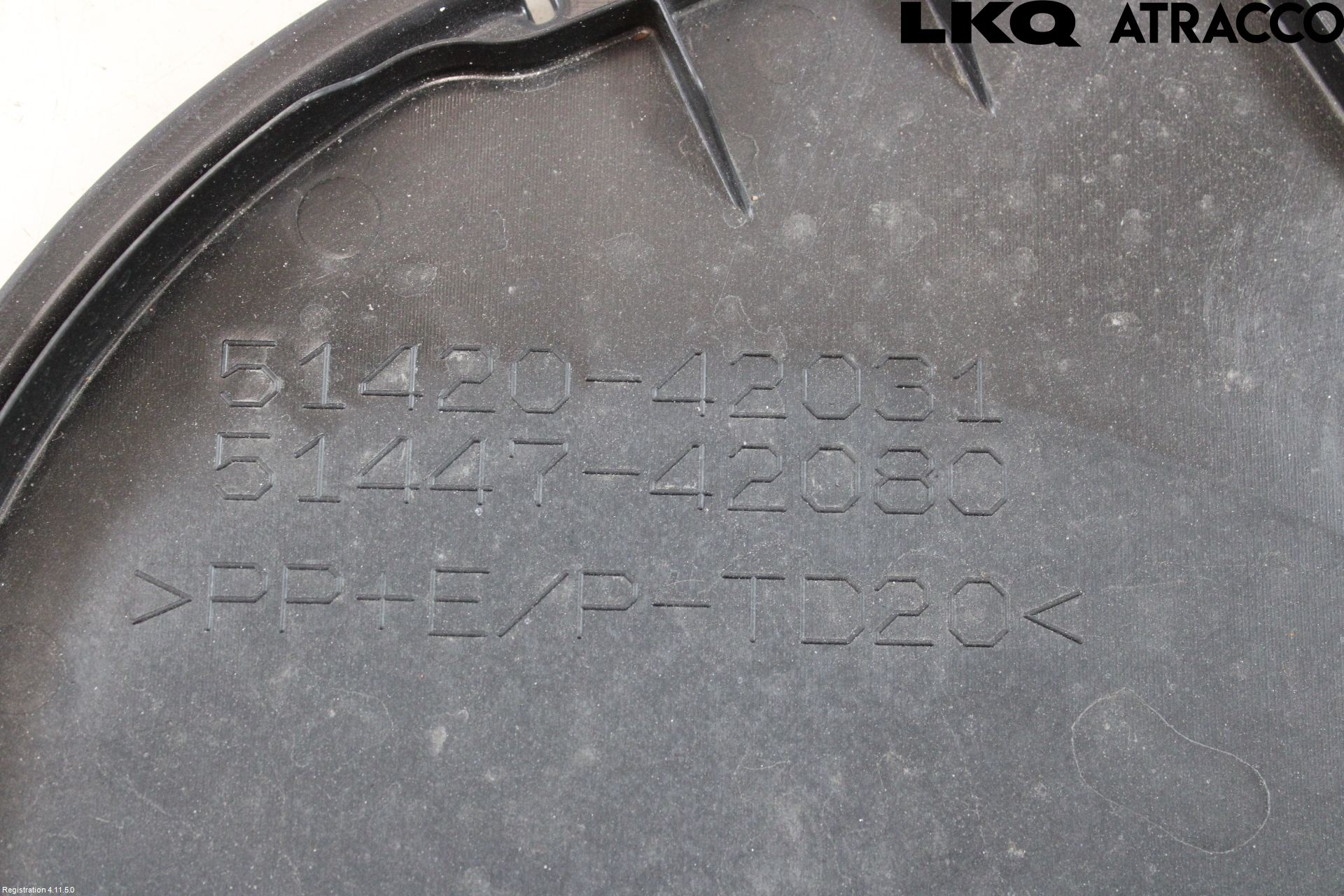 Toyota RAV4 19- Hasplåt Plåt-Plast