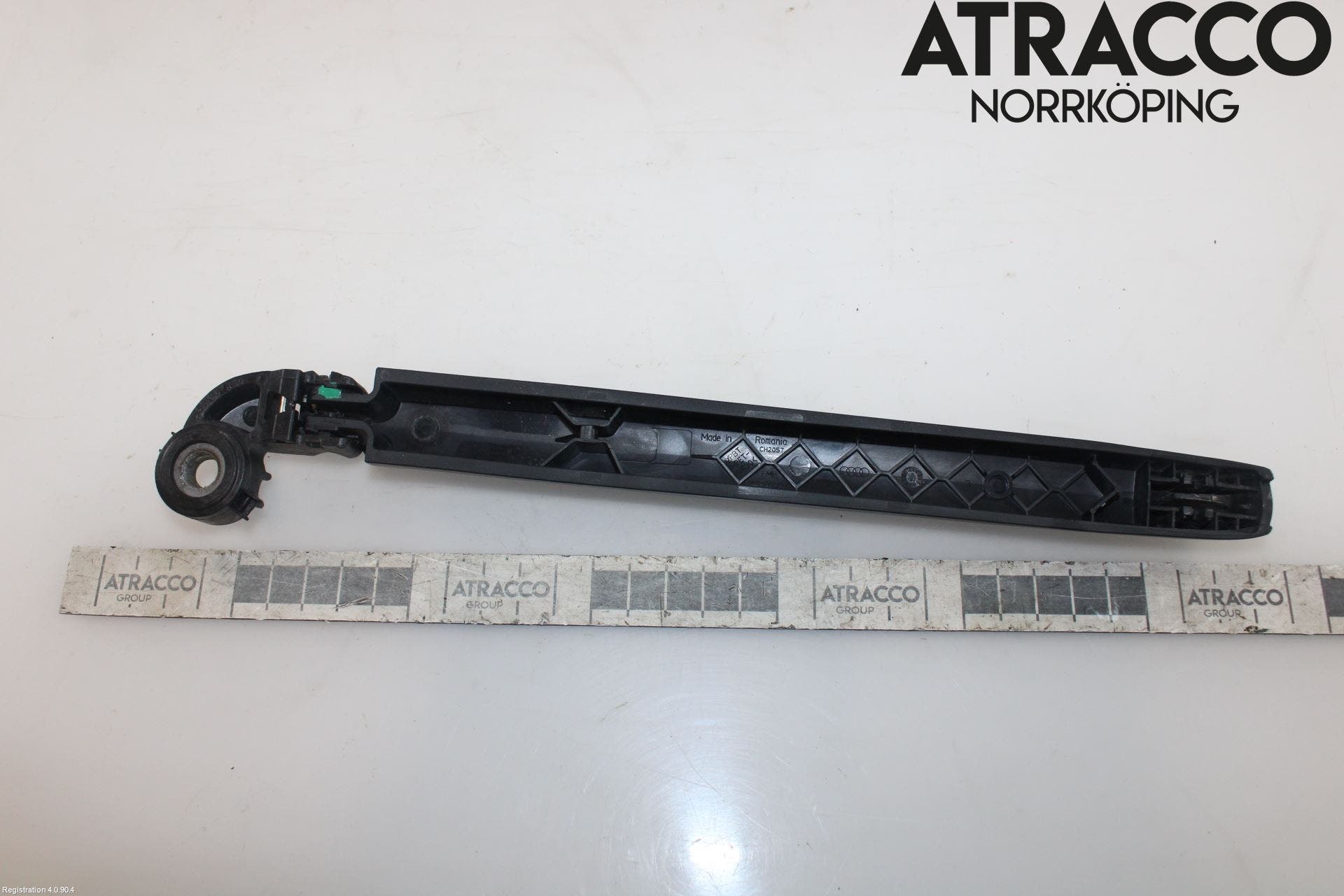 Audi A4/S4 B9 20- Torkararm-Bakruta