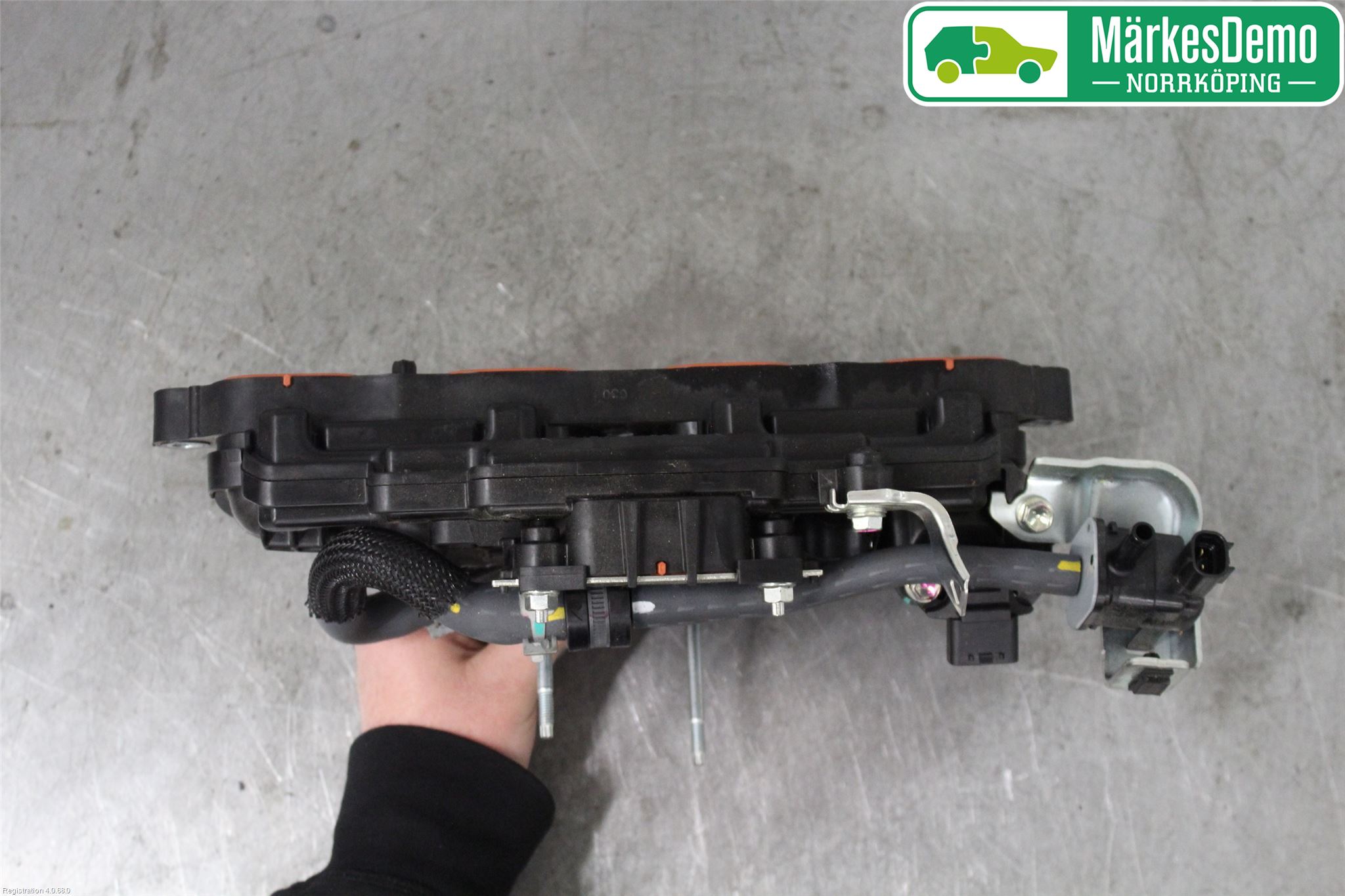 Toyota COROLLA 19- Grenrör Insug