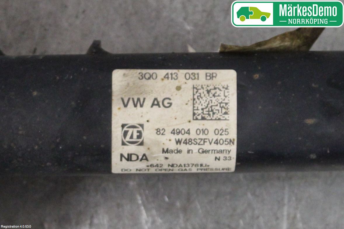 Volkswagen VW PASSAT 15-19 Fjäderben Fram Höger