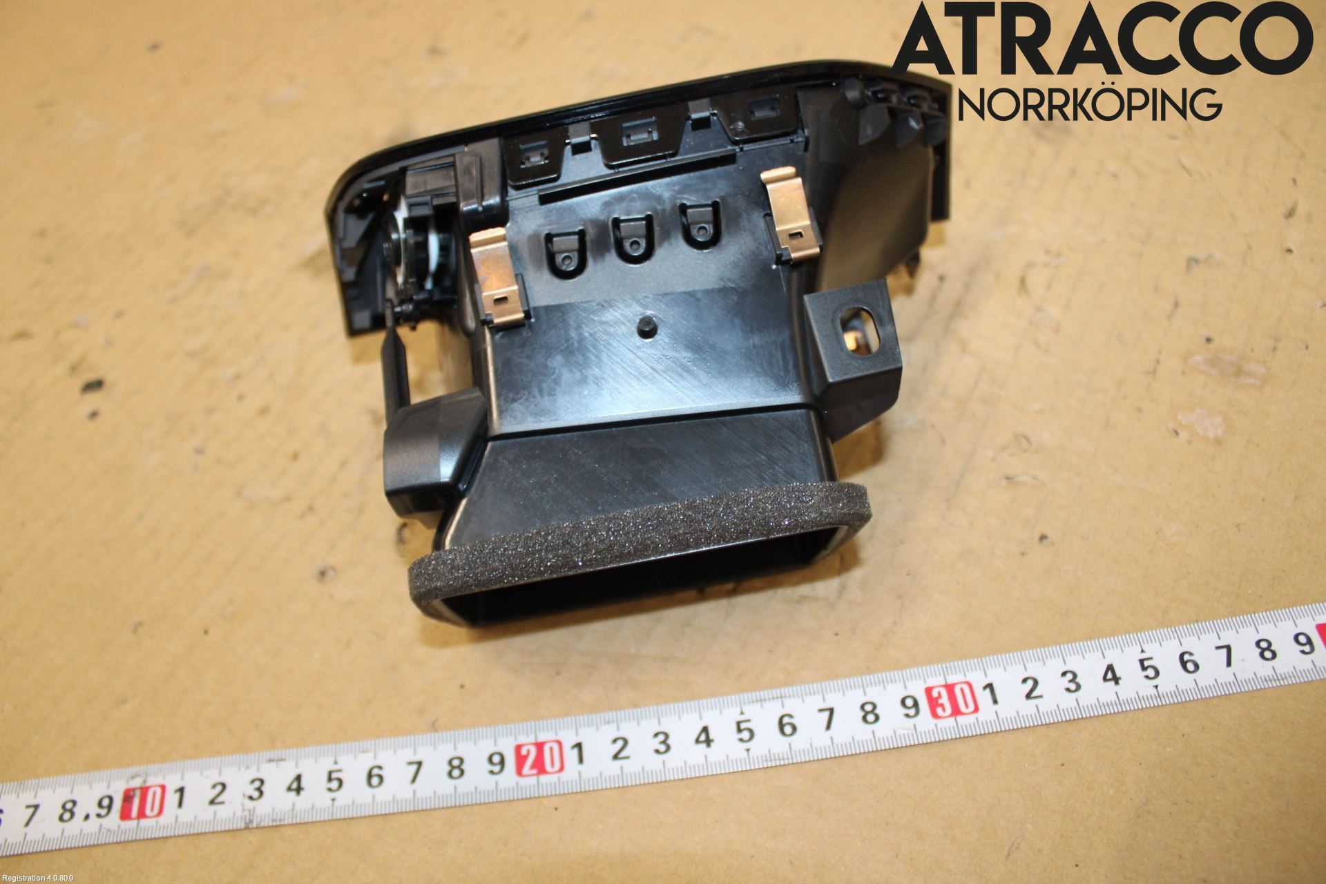 Audi Q3 F3 19- Defrosterkanal-Munstycke