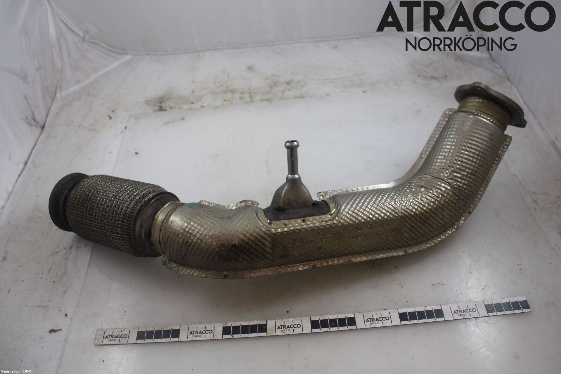 Audi A6 F2/C8 19- Avgas Främre Rör