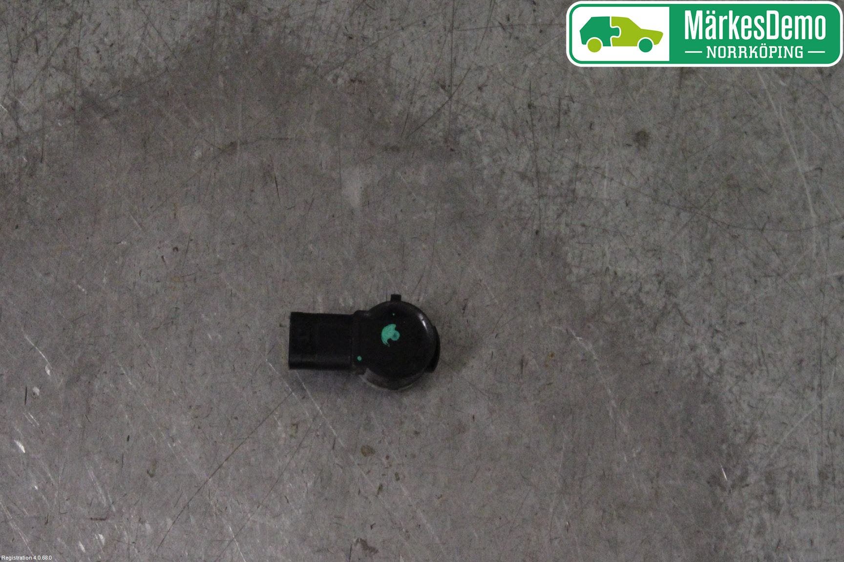 Volkswagen VW GOLF / E-GOLF VII 13-20 Parkeringshjälp Frontsensor