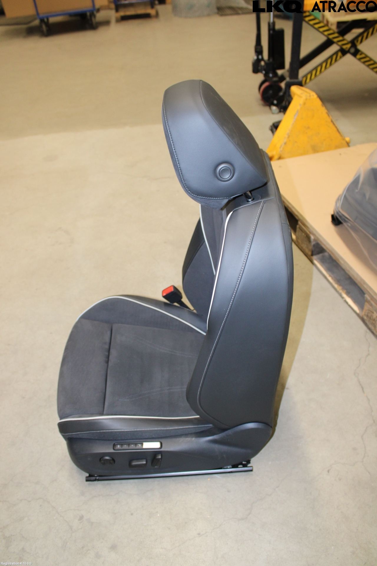 Volkswagen VW ID.7/TOURER 24- Inredning Stol Fram Vä