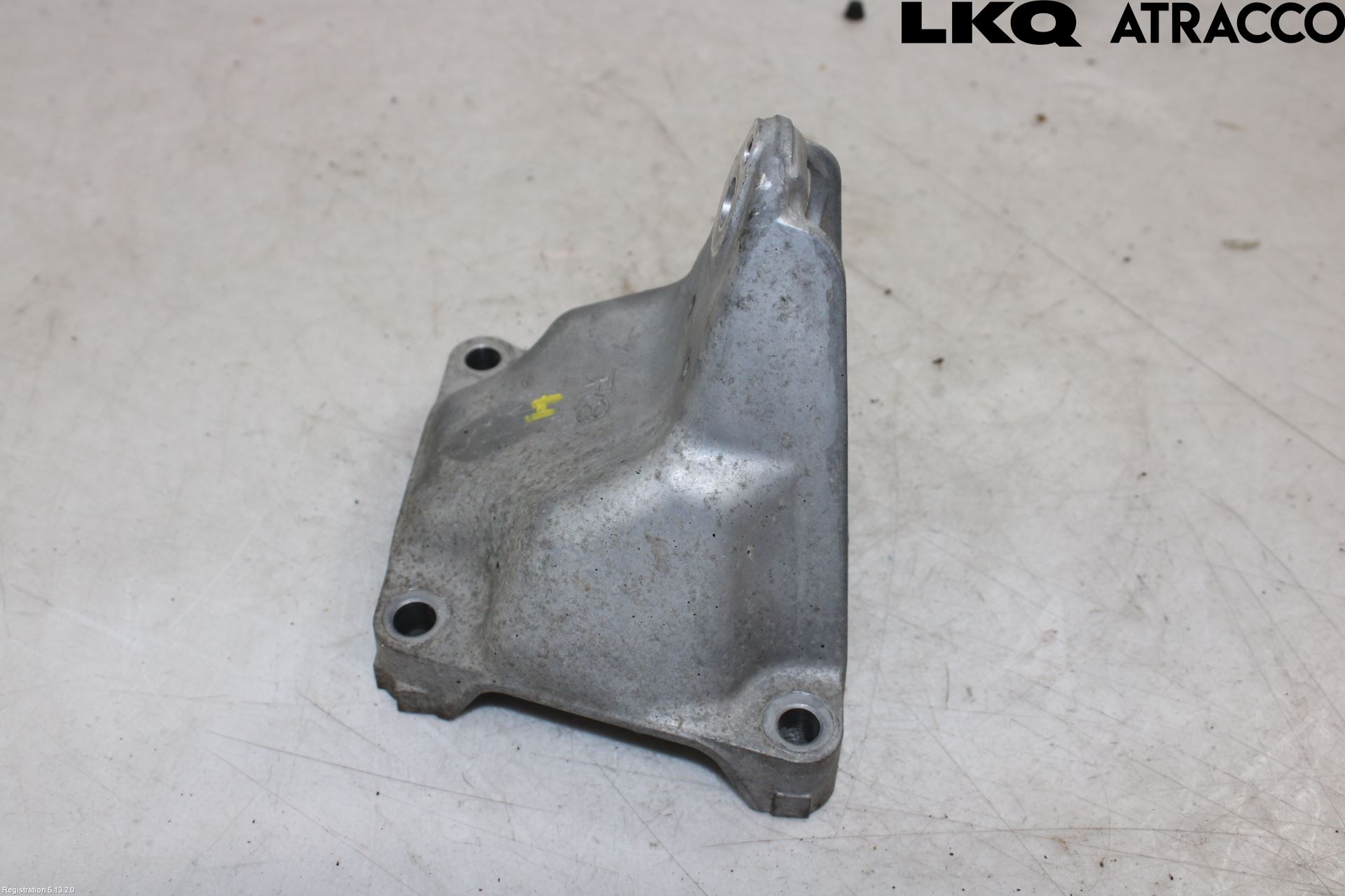 Lexus IS 250/350 14-20 Motorfäste