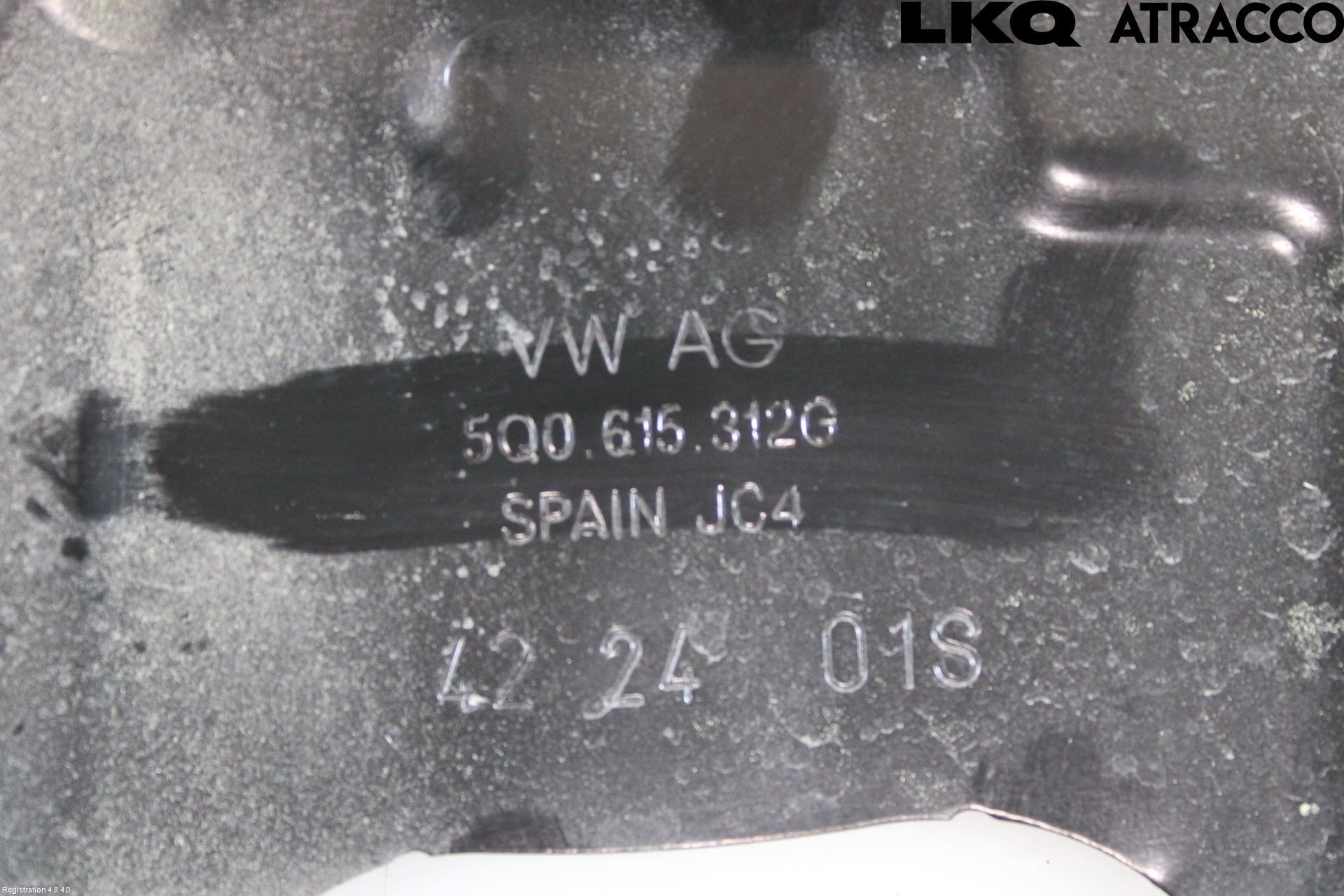 Volkswagen VW PASSAT 24- Bromssköld Fram