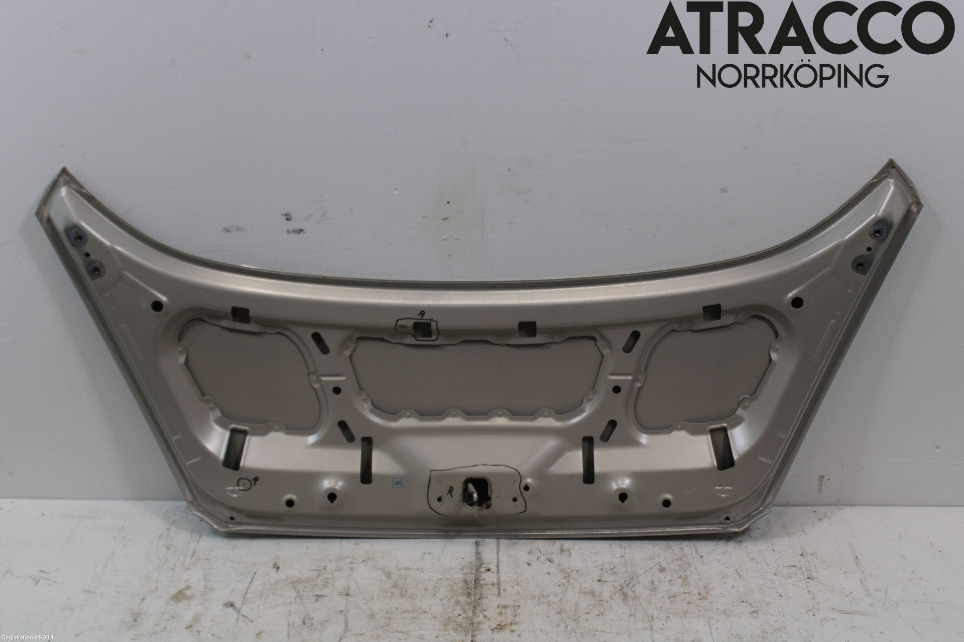 Kia VENGA 10-19 Huv Fram