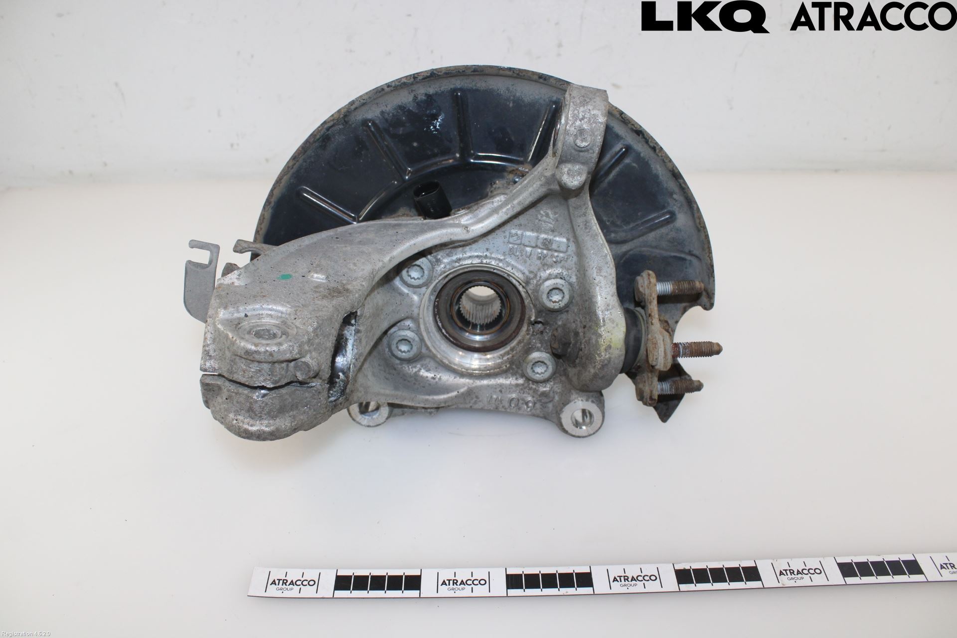 Volkswagen VW PASSAT 11-14 Styrspindel Lagerhus Hö