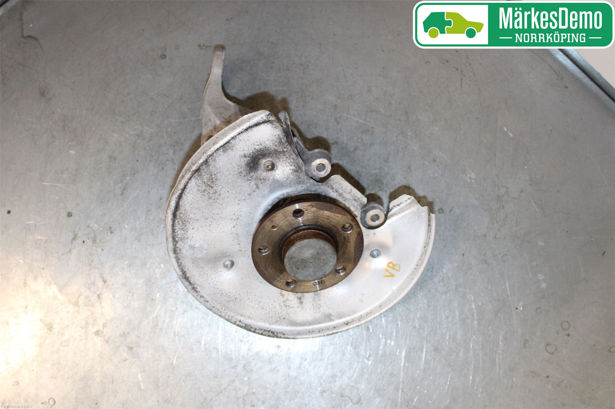 Audi A4 12-15 Hjullagerhus-Spindel Vä B