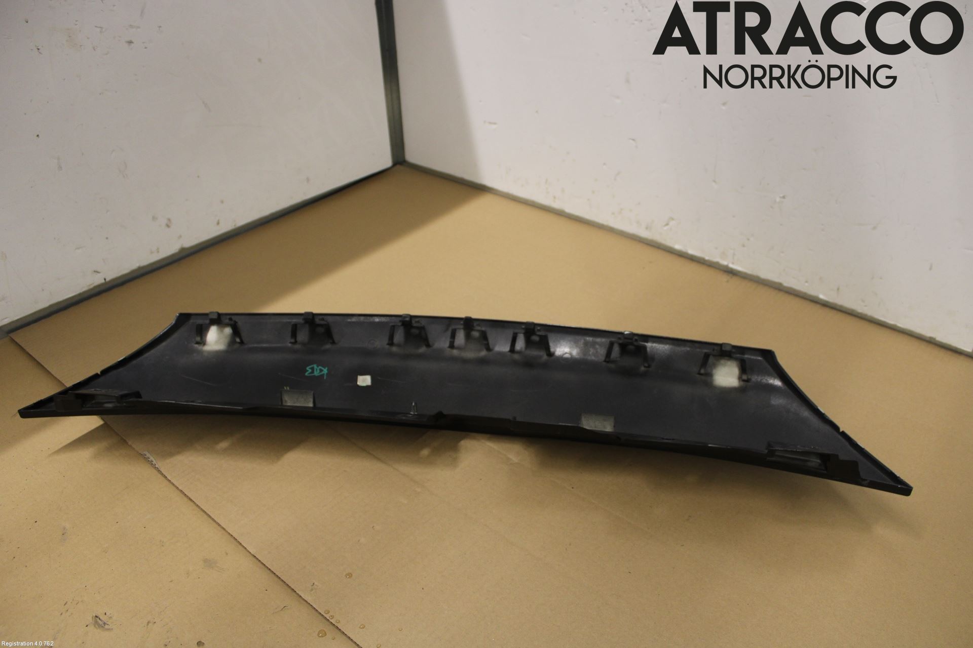 Nissan NOTE E12 14-20 Grilldel Mitt