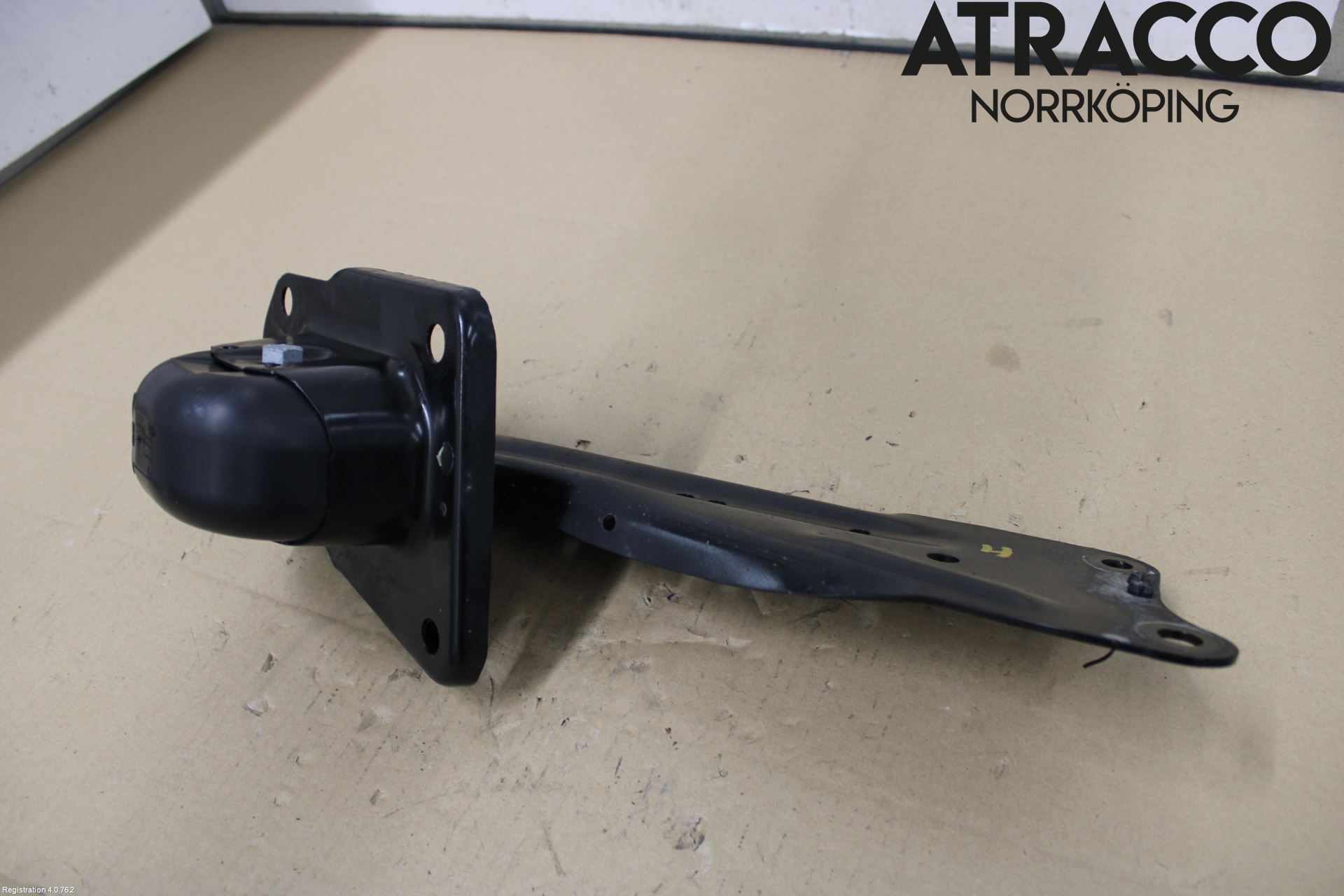 Audi Q2/SQ2 17- Bärarm Bak Höger